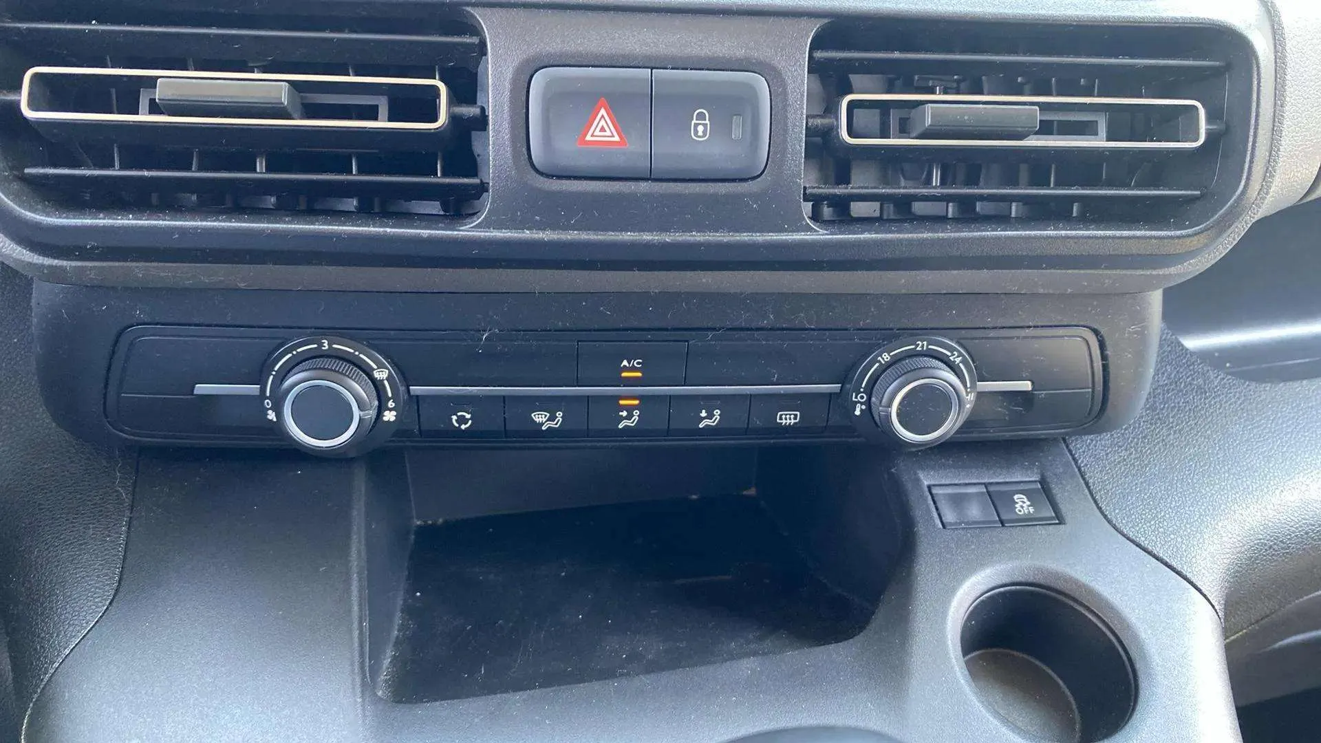 Peugeot Rifter Allure Long PureTech - foto 10