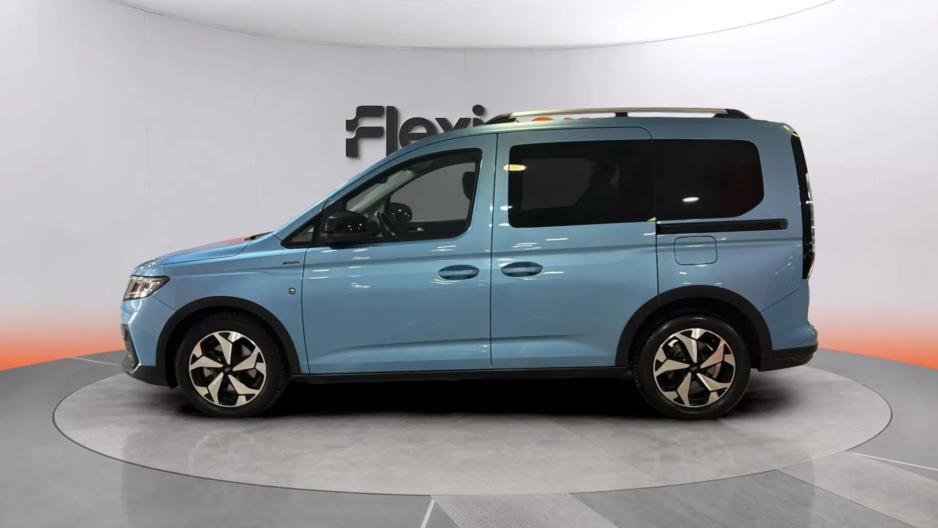 Ford Grand Tourneo Connect 2.0 EcoBlue Active - foto 4