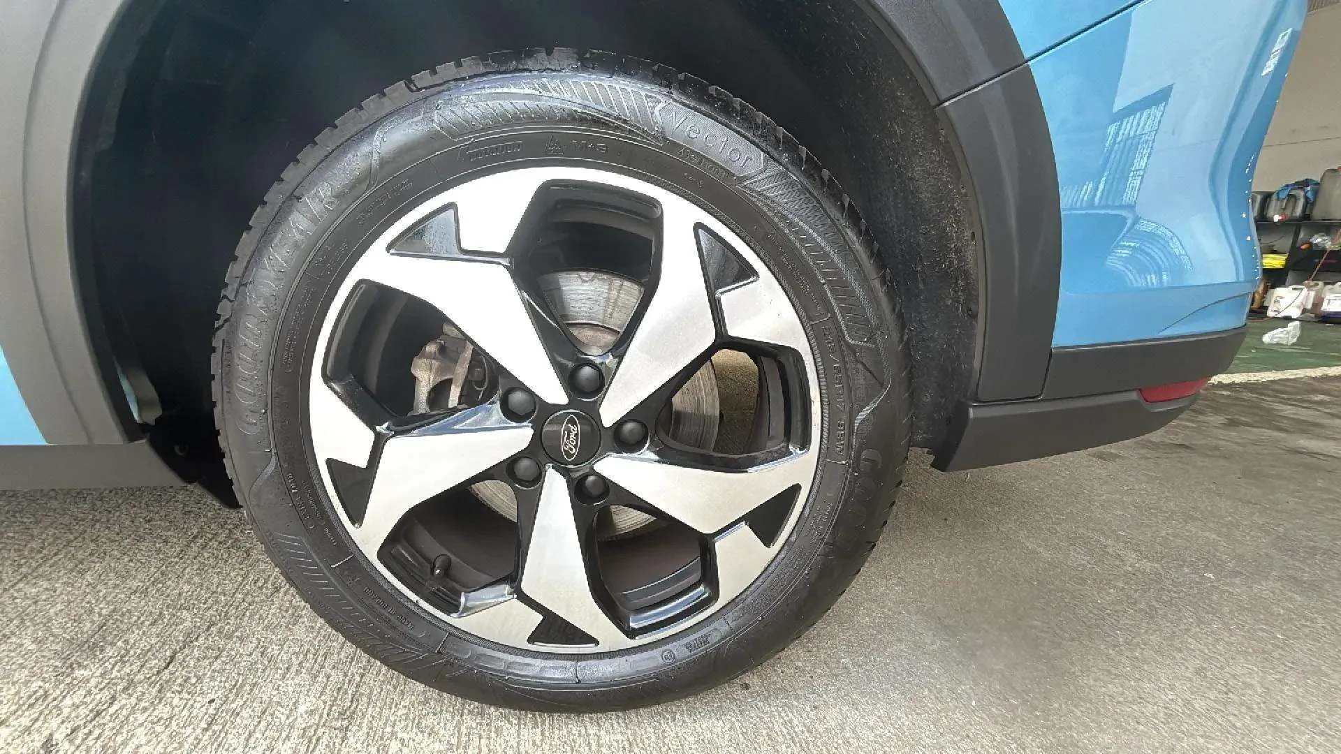 Ford Grand Tourneo Connect 2.0 EcoBlue Active - foto 17