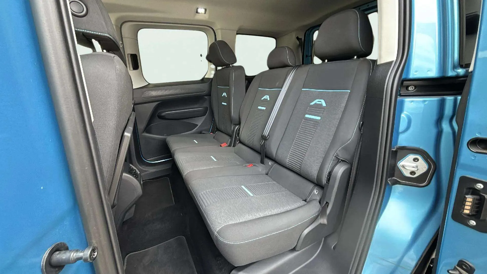 Ford Grand Tourneo Connect 2.0 EcoBlue Active - foto 14