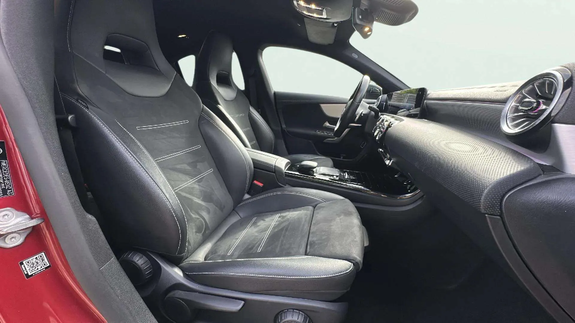 Mercedes-Benz CLA 200 D DCT - foto 18