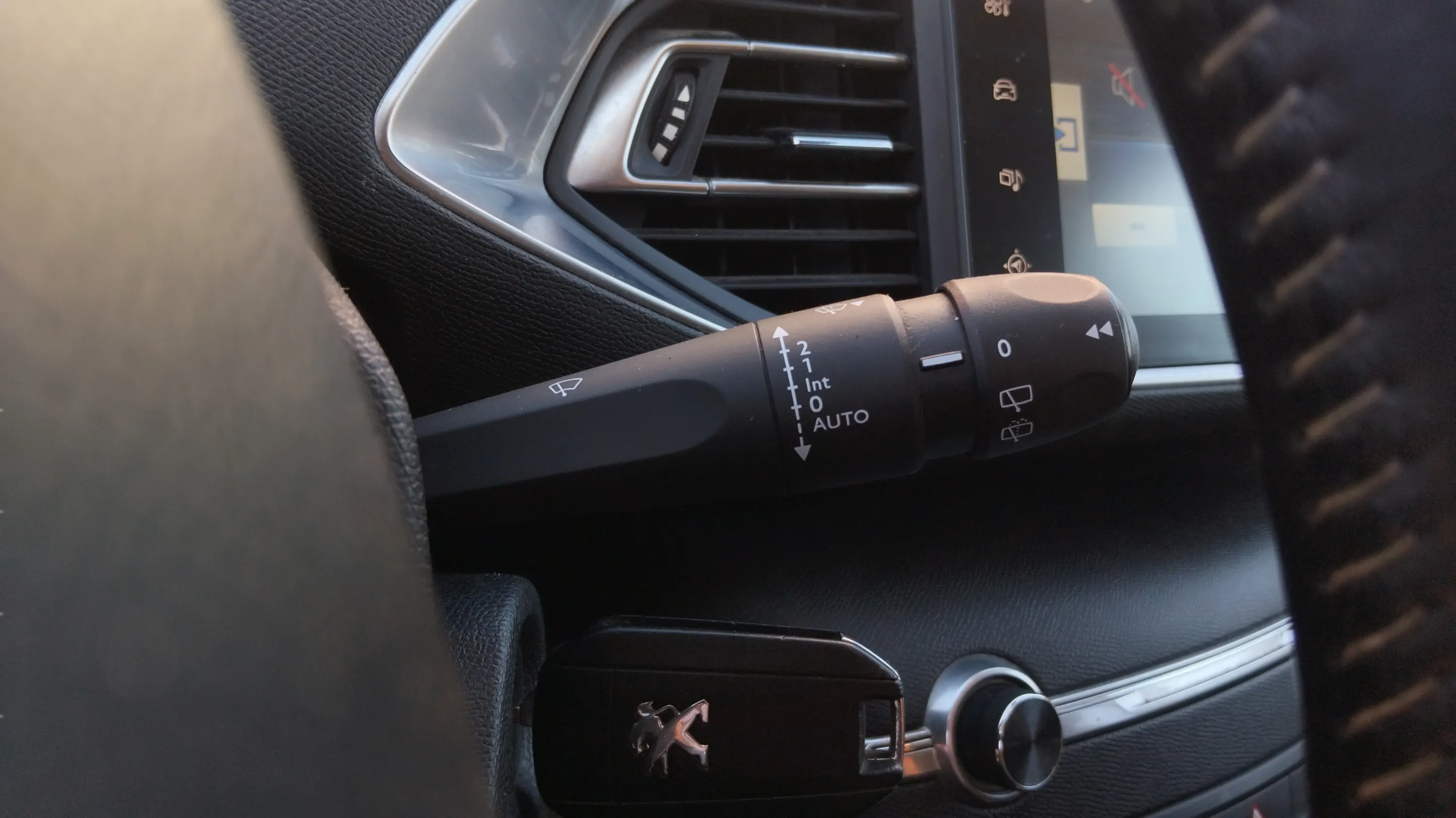 Peugeot 308 SW Style 1.2 PureTech - foto 17