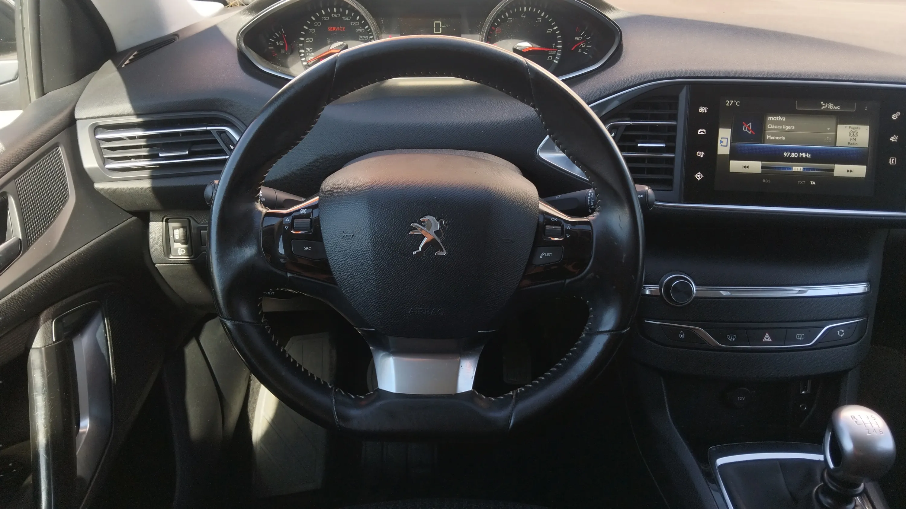 Peugeot 308 SW Style 1.2 PureTech - foto 11