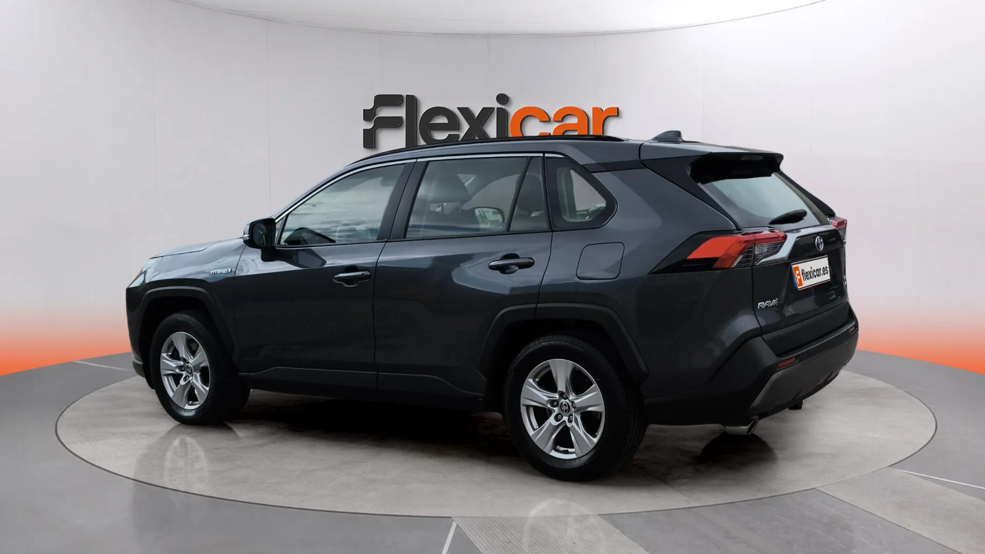 Toyota RAV4 2.5l 220H Advance - foto 5