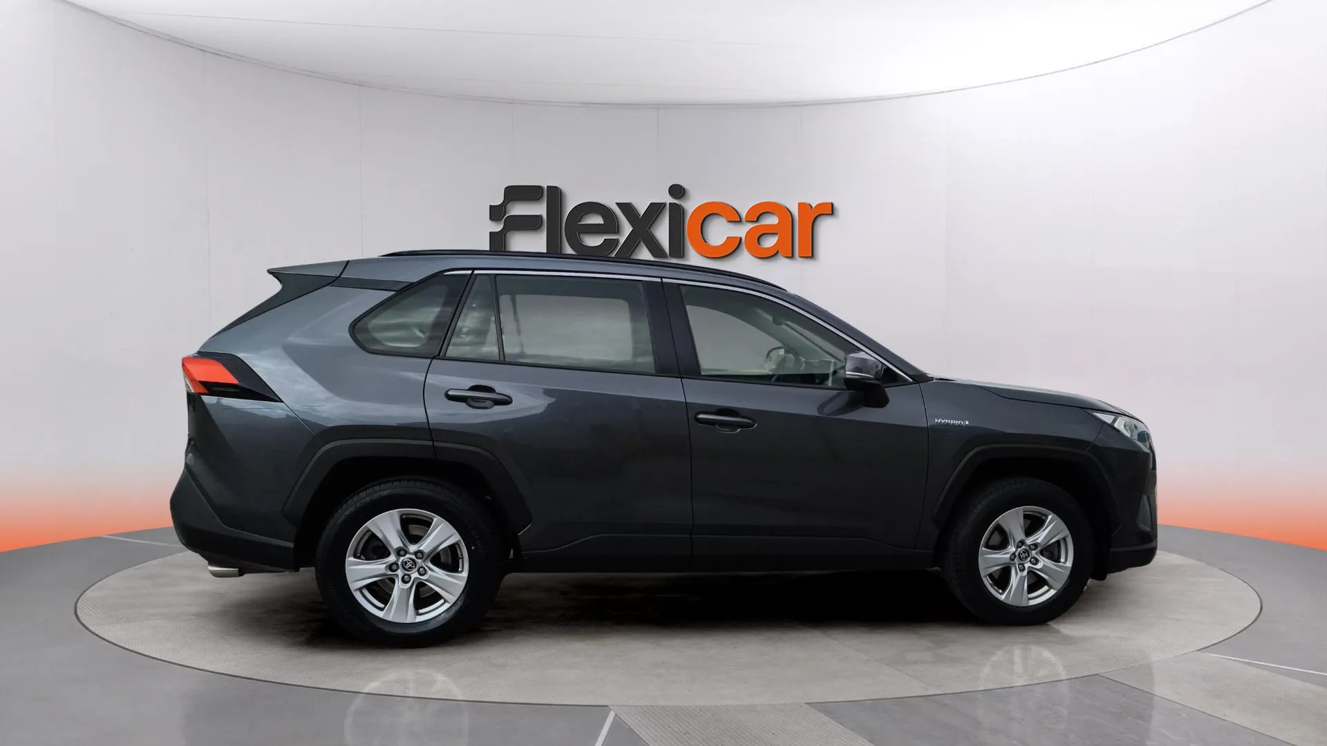 Toyota RAV4 2.5l 220H Advance - foto 2