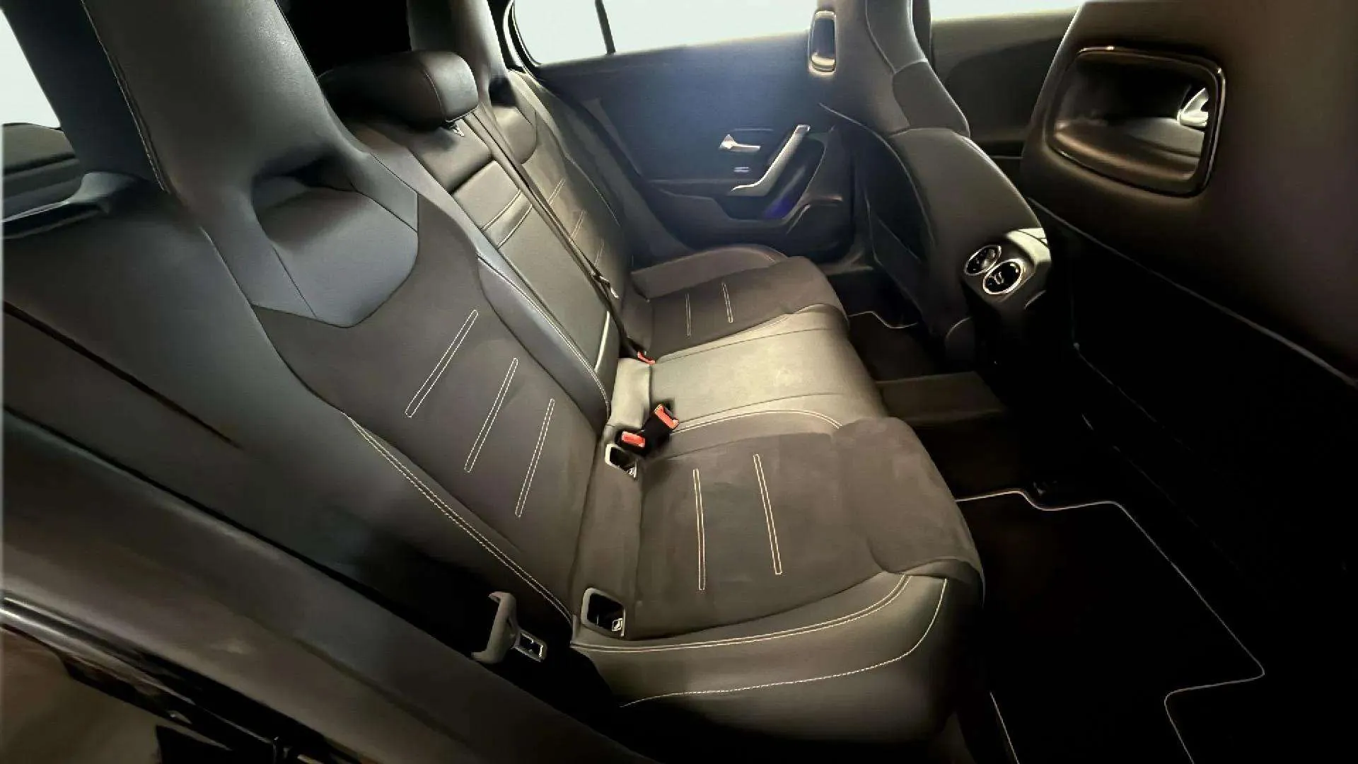 Mercedes-Benz Clase A A 200 d - foto 26