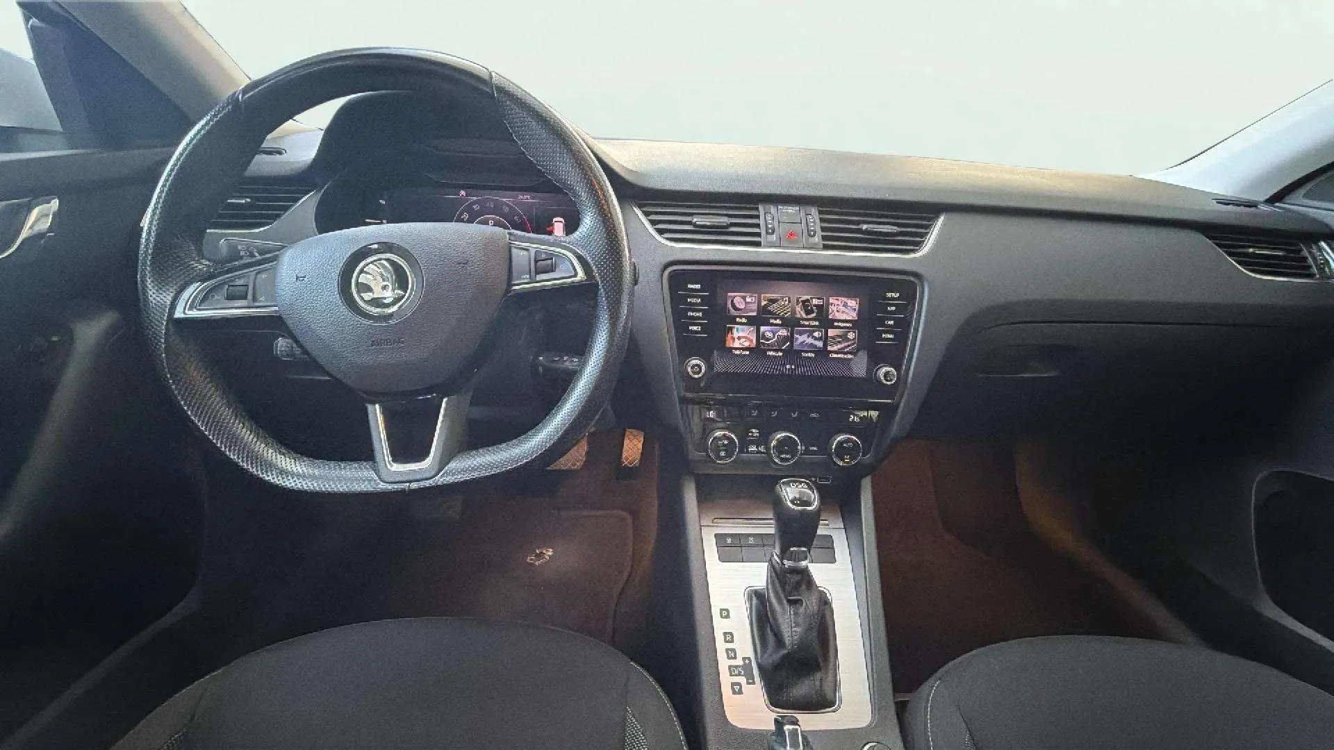 Škoda Octavia Combi 1.5 TSI DSG Ambition - foto 18