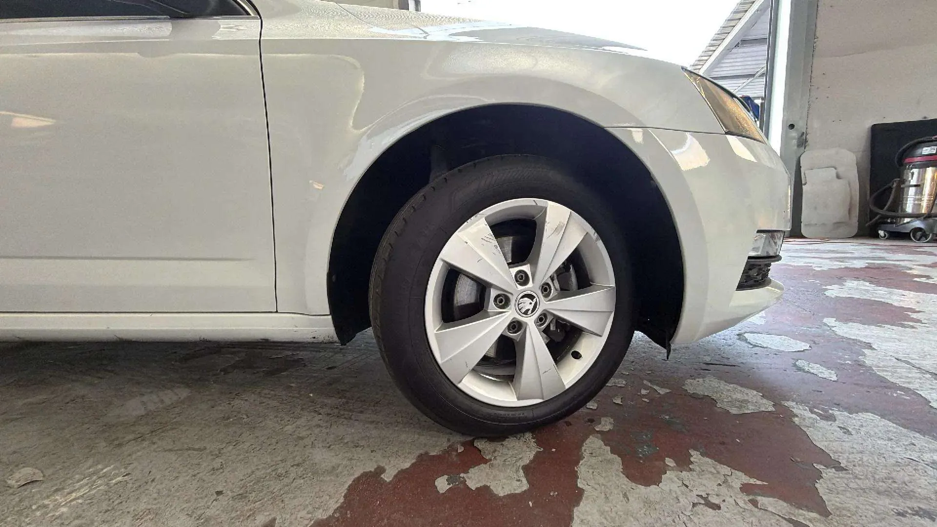 Škoda Octavia Combi 1.5 TSI DSG Ambition - foto 16