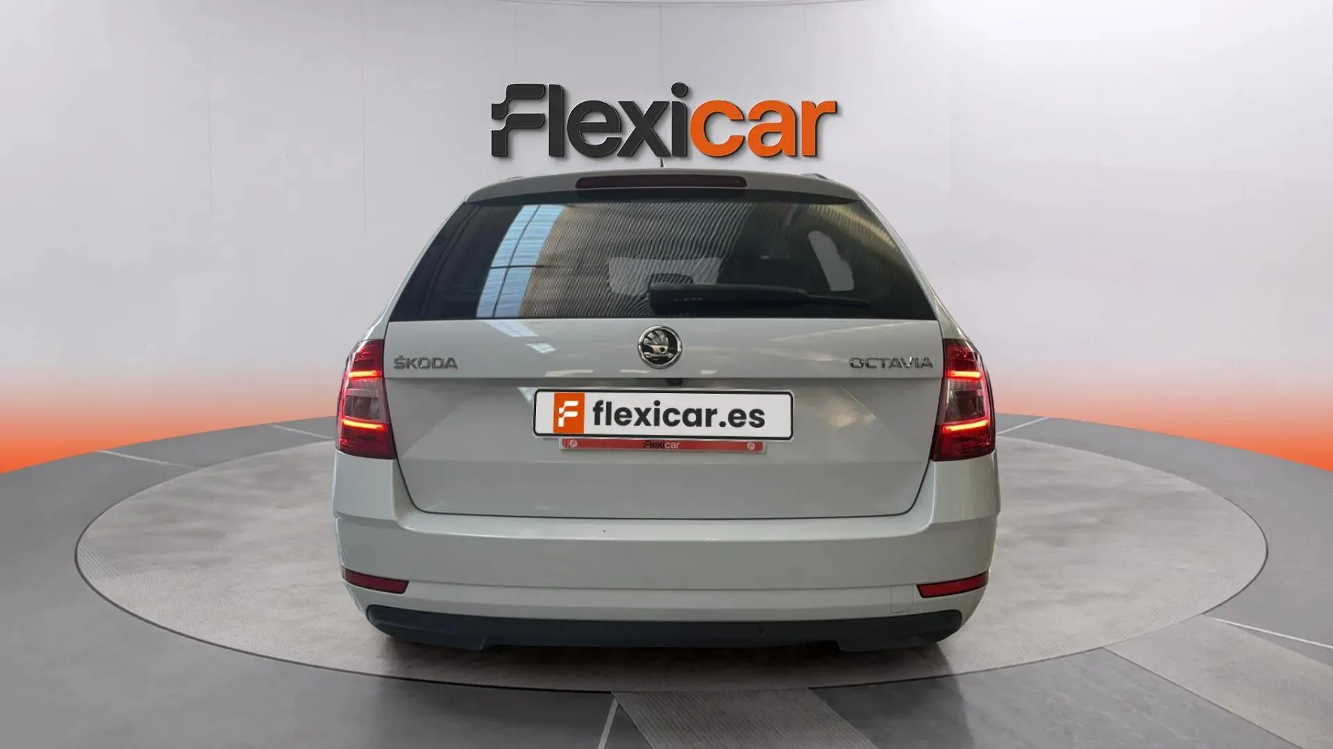 Škoda Octavia Combi 1.5 TSI DSG Ambition - foto 13