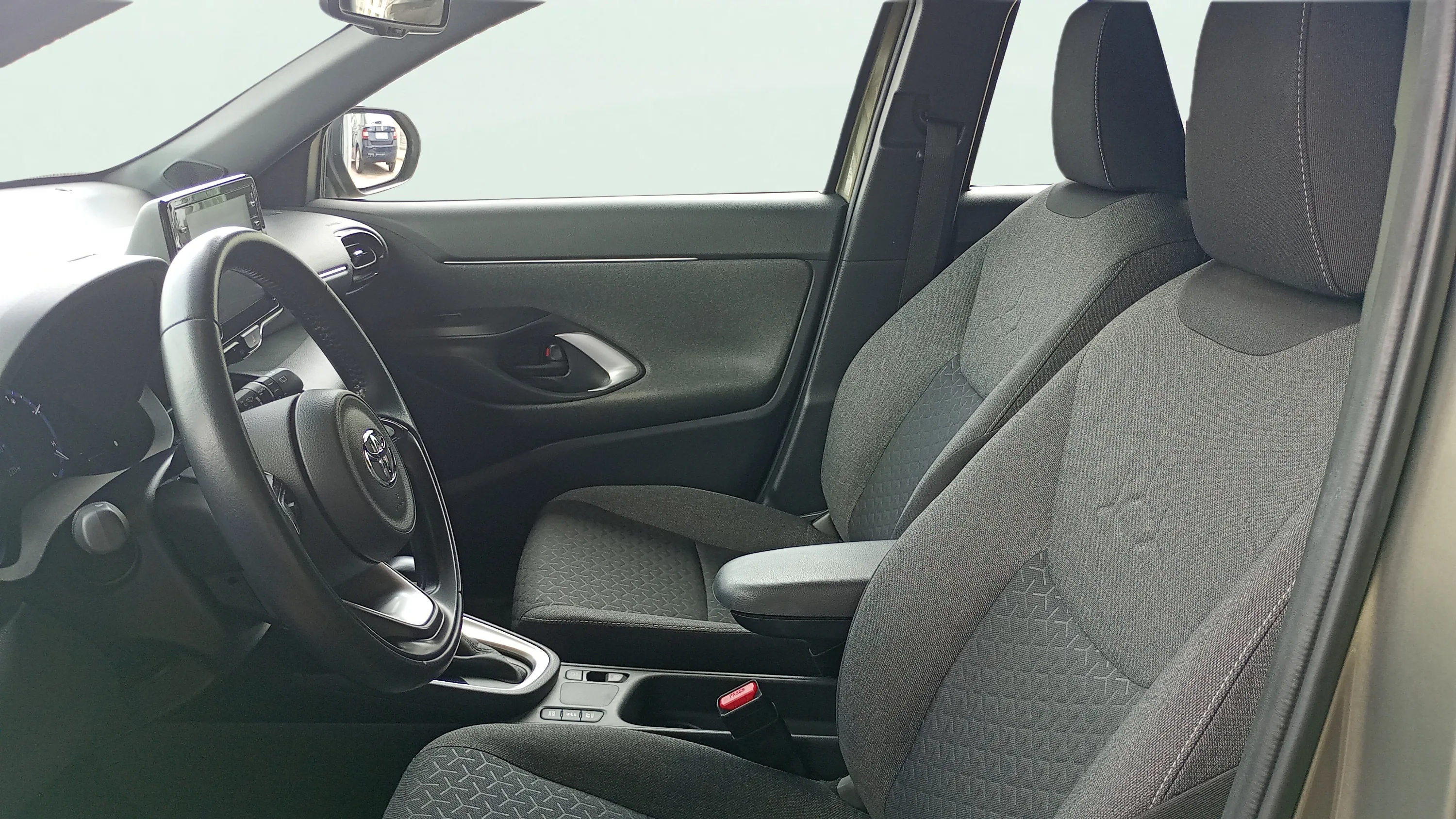 Toyota Yaris Cross 1.5 120H Active Tech - foto 10