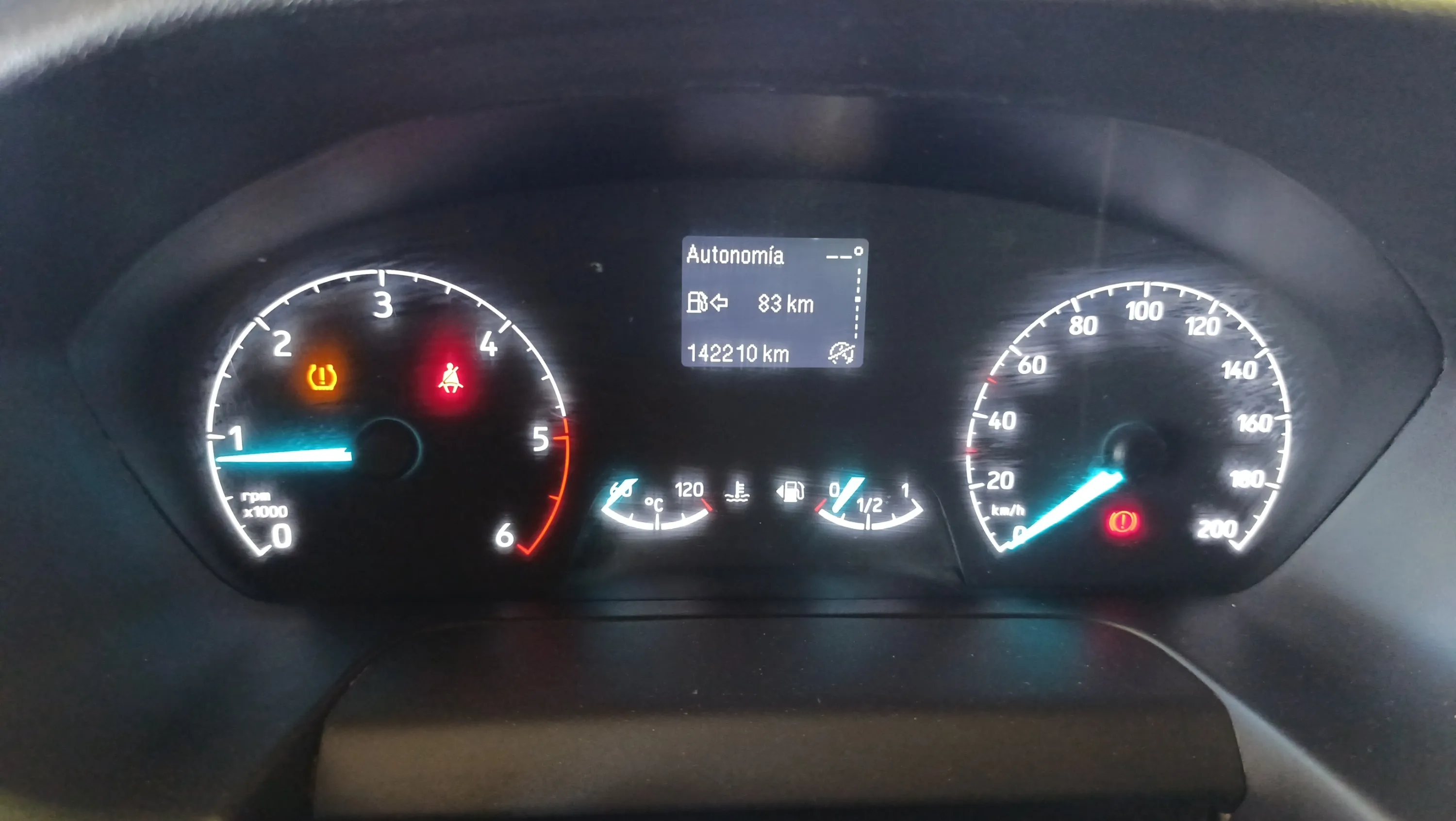 Ford Transit Custom 2.0 TDCi - foto 15