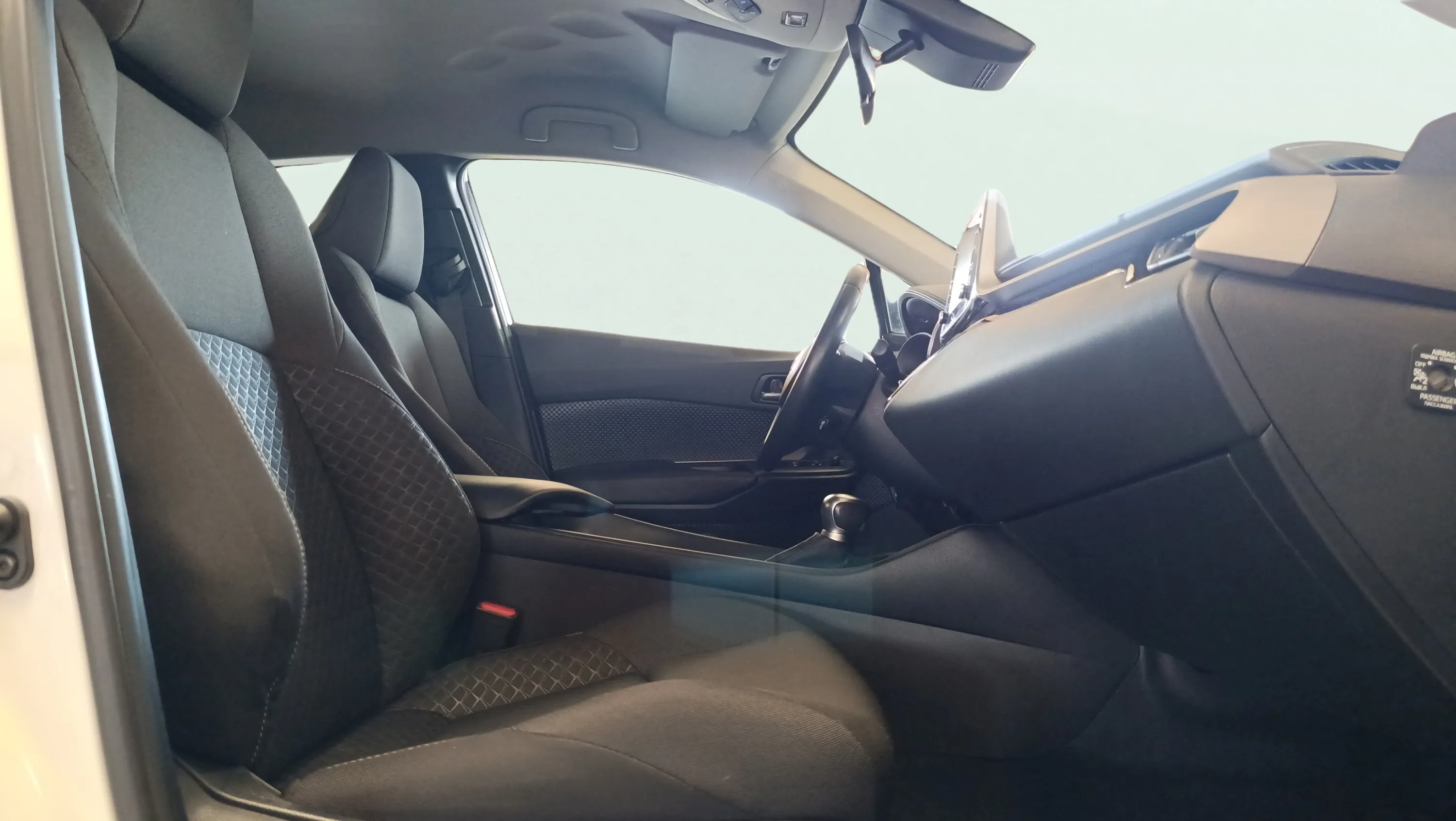 Toyota C-HR 1.8 125H Active - foto 29