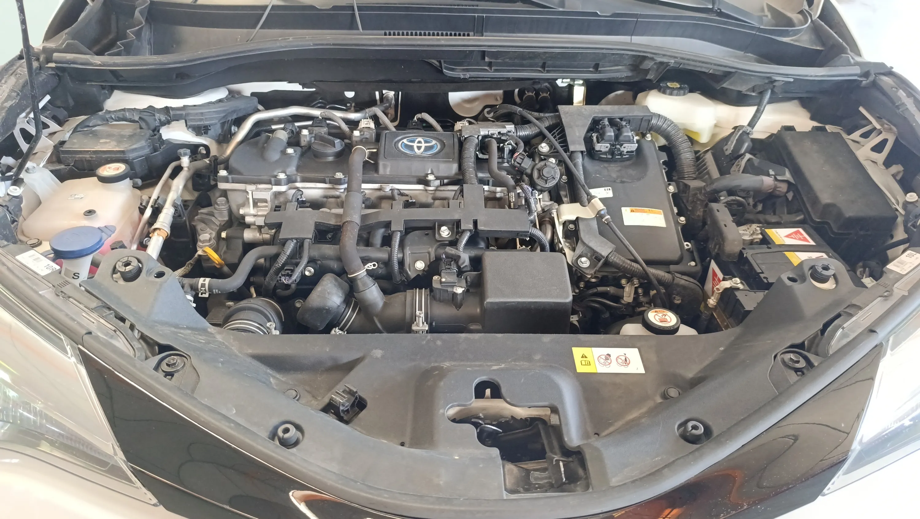 Toyota C-HR 1.8 125H Active - foto 35