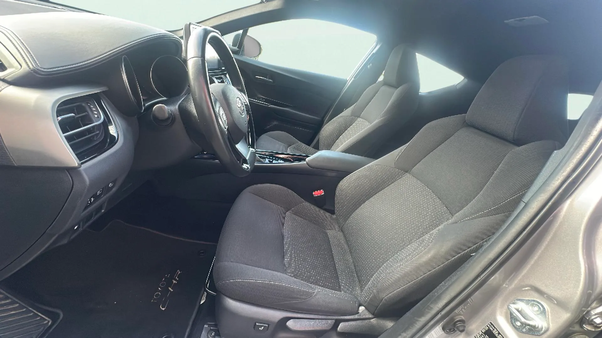 Toyota C-HR 1.8 125H Advance - foto 19