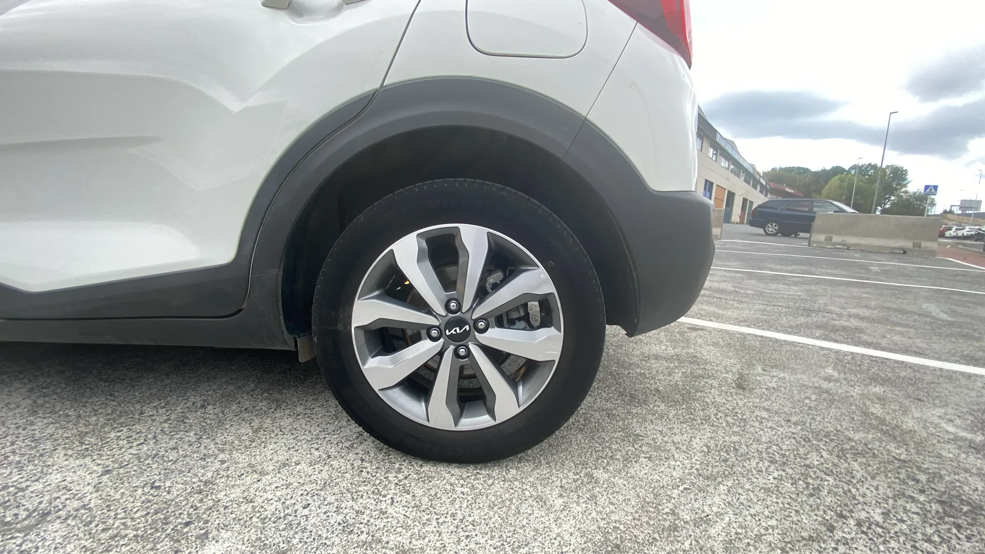 Kia Stonic 1.0 T-GDi MHEV iMT Drive - foto 6
