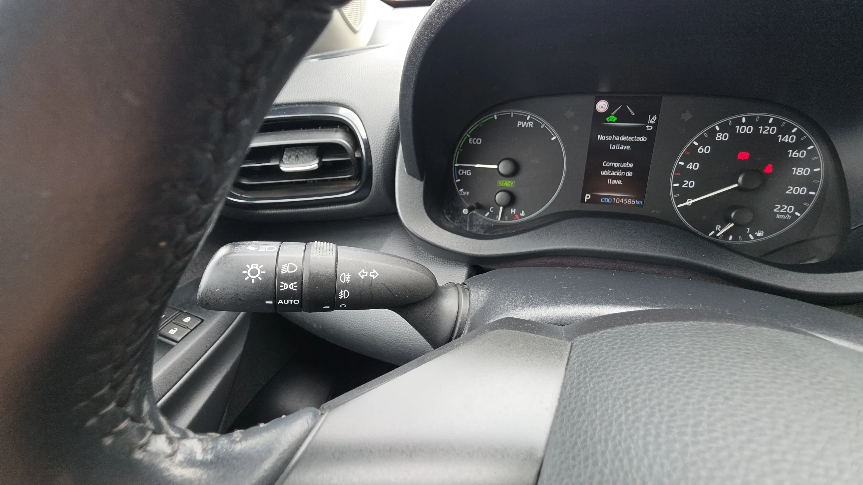 Toyota Yaris 1.5 120H Active Tech - foto 20