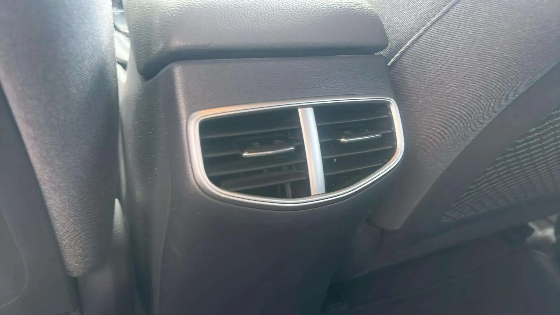 Hyundai Ioniq 1.6 GDI PHEV Klass DCT - foto 18