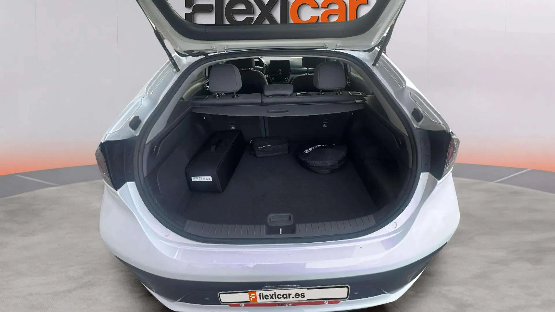 Hyundai Ioniq 1.6 GDI PHEV Klass DCT - foto 9