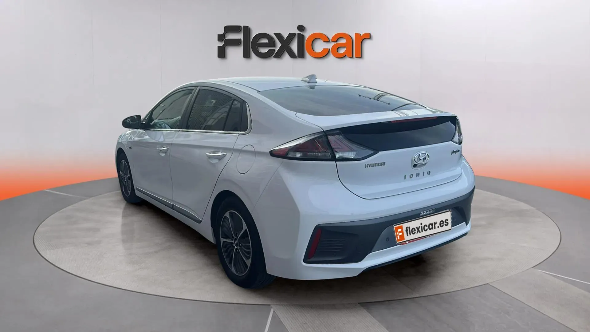 Hyundai Ioniq 1.6 GDI PHEV Klass DCT - foto 8