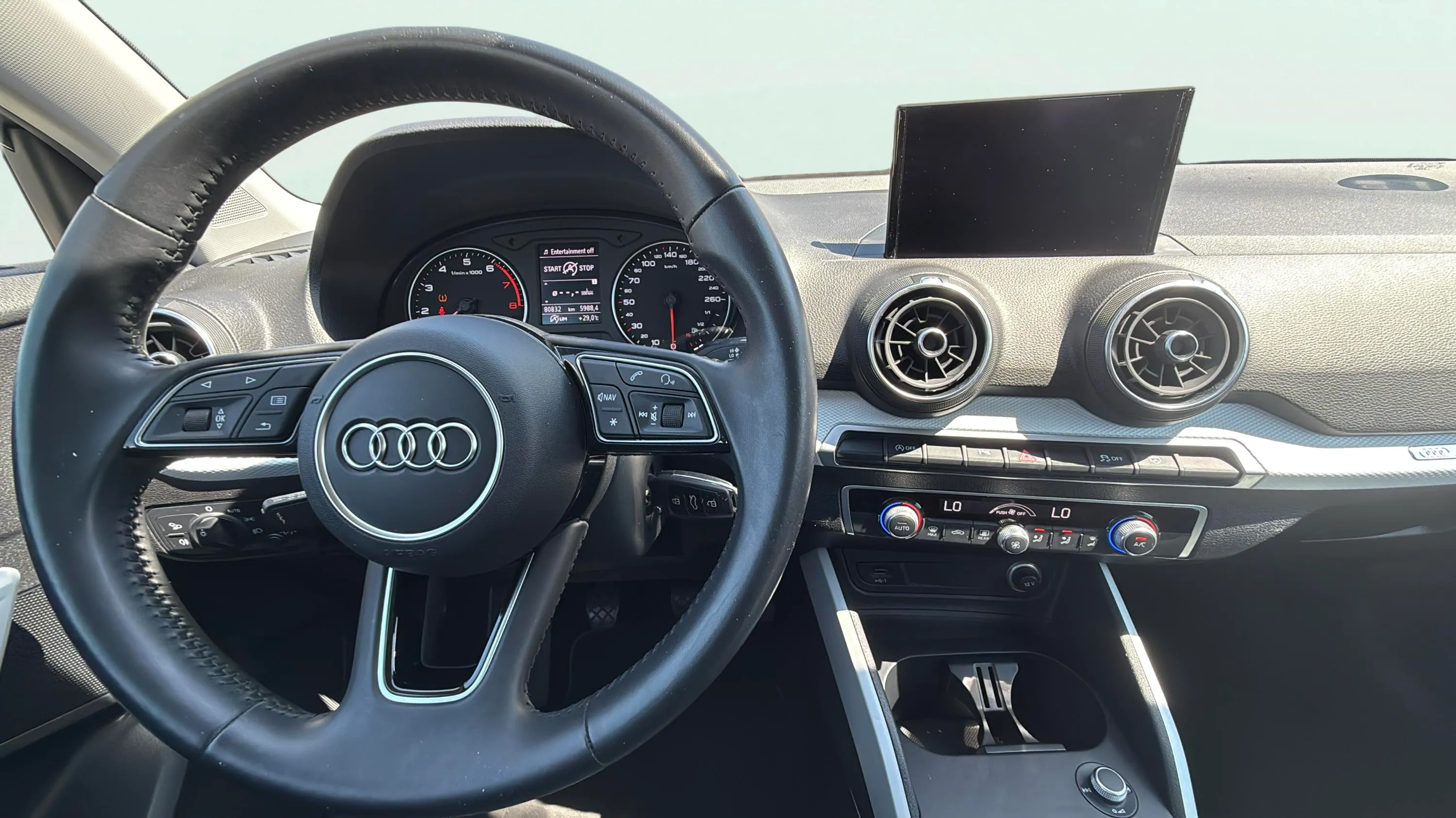 Audi Q2 Advanced 30 TFSI - foto 9