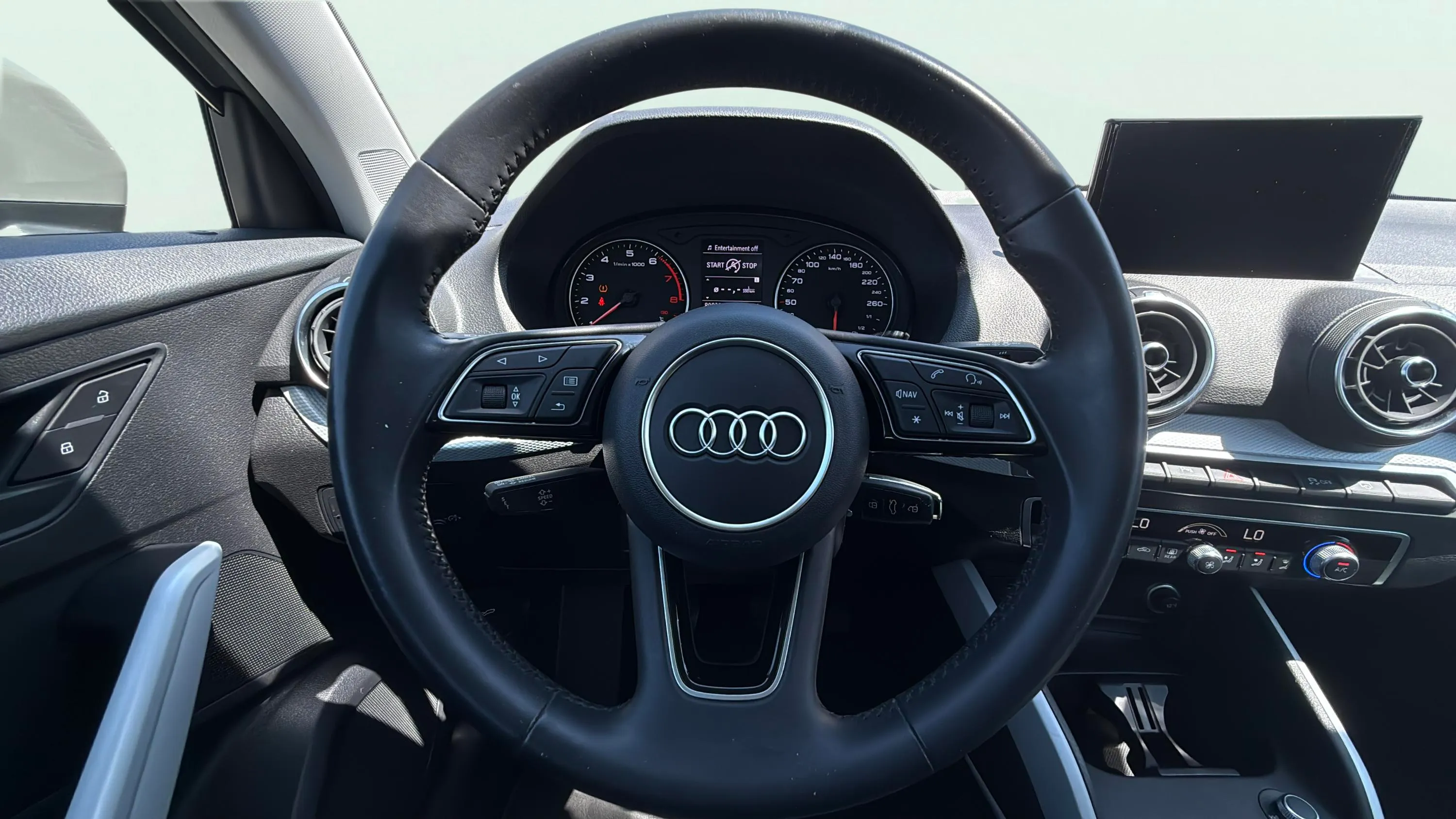 Audi Q2 Advanced 30 TFSI - foto 12
