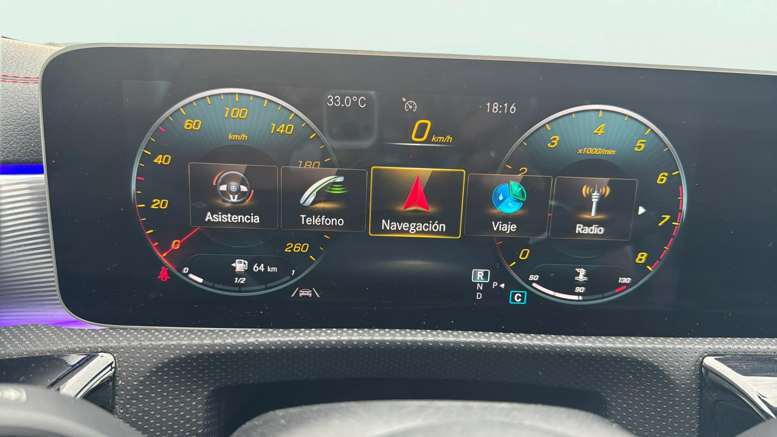 Mercedes-Benz CLA 200 Shooting Brake - foto 17