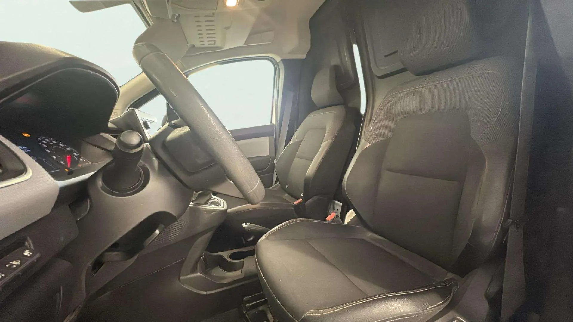 Renault Kangoo L1 1.5 Blue dCi EDC - foto 14