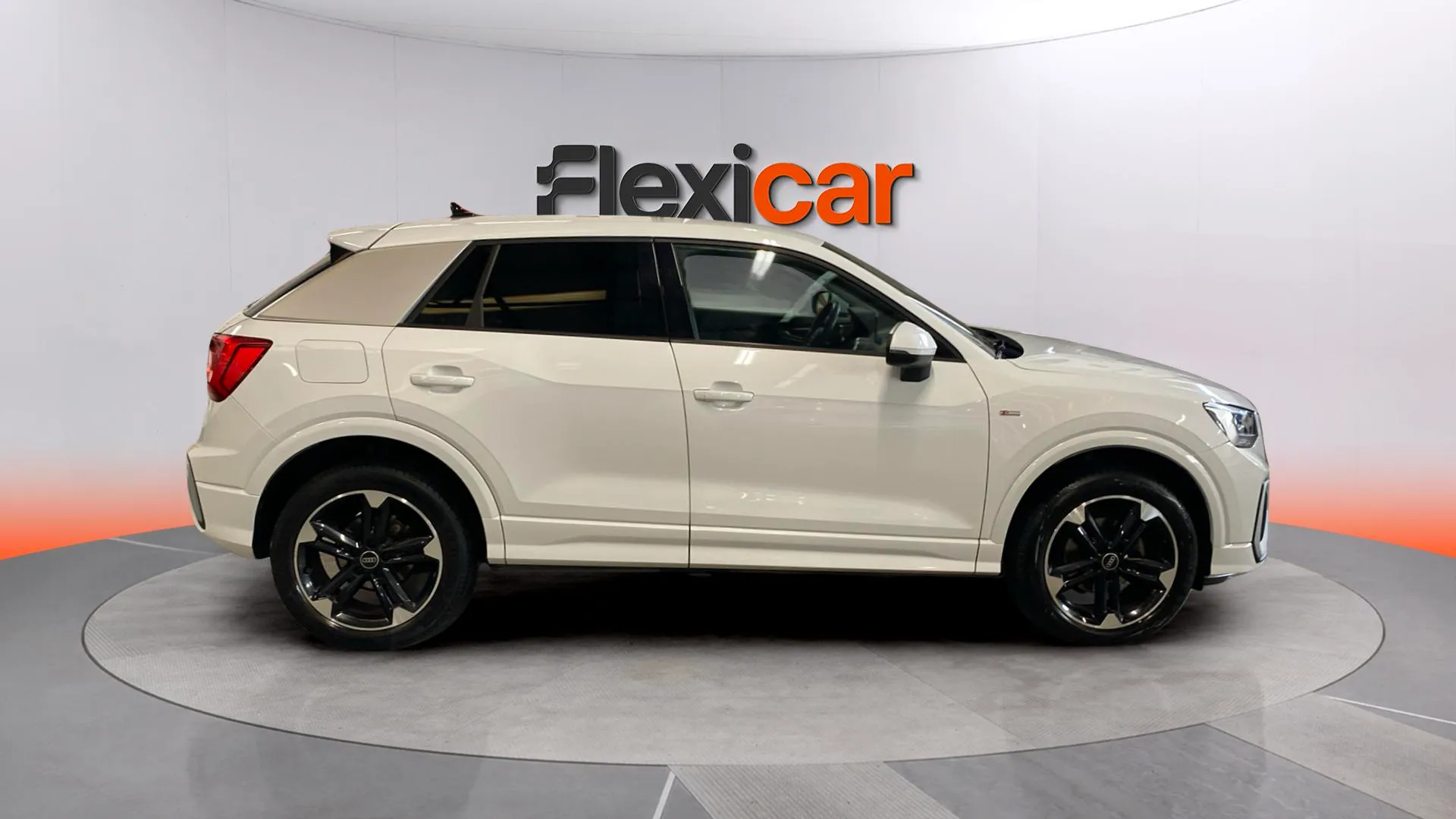 Audi Q2 Advanced 35 TFSI S tronic - foto 6