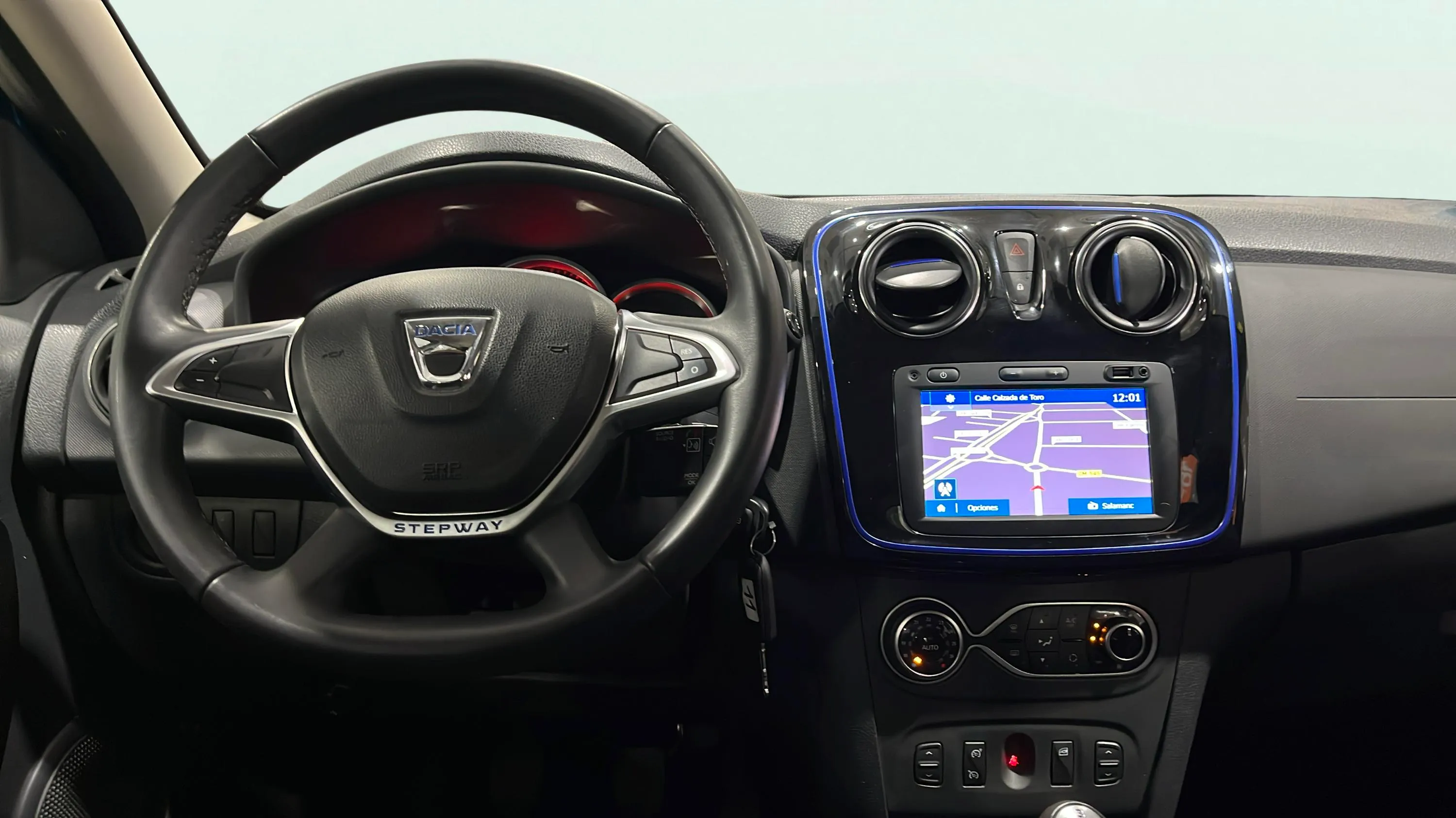 Dacia Sandero Stepway Essential TCe GLP - foto 28