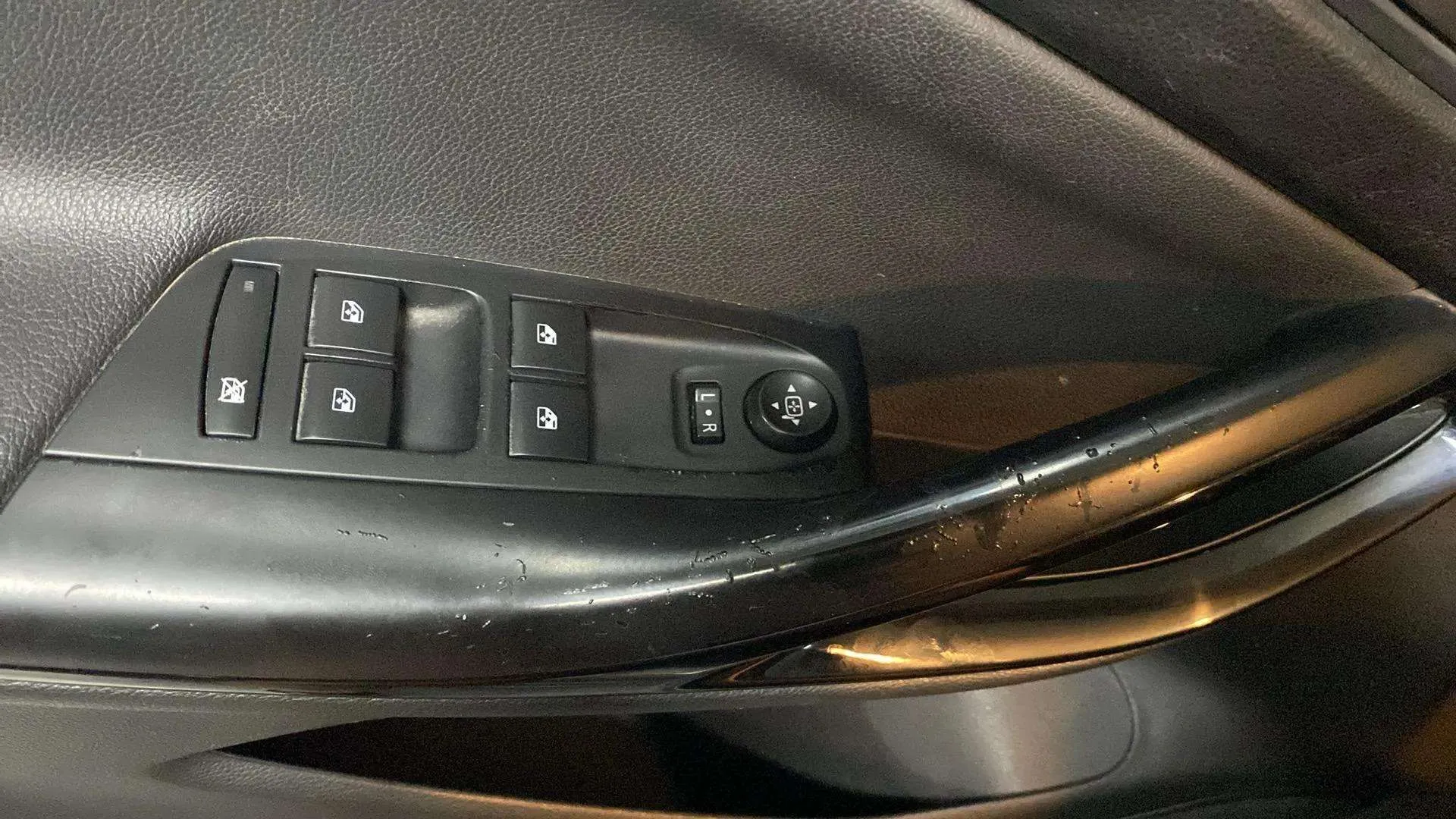 Opel Astra 1.2T SHT Design Tech - foto 36