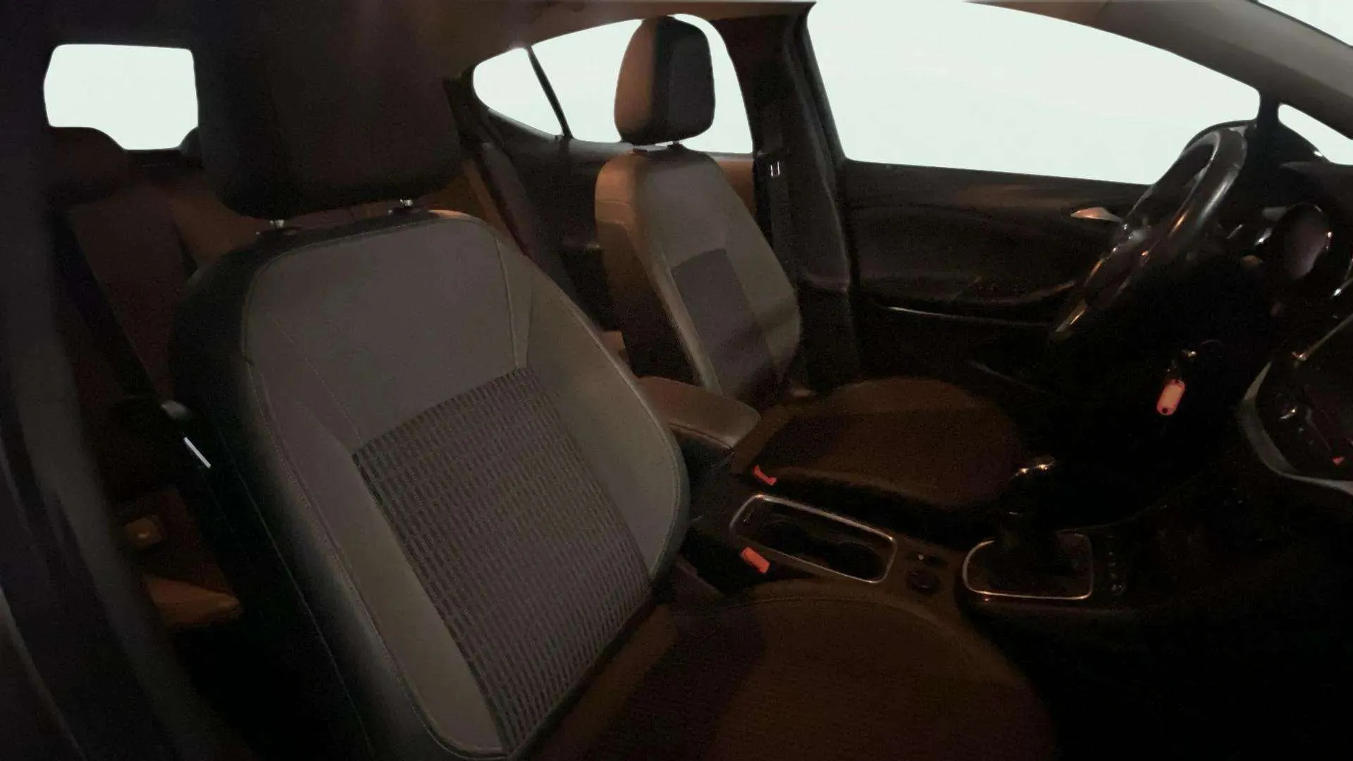 Opel Astra 1.2T SHT Design Tech - foto 18