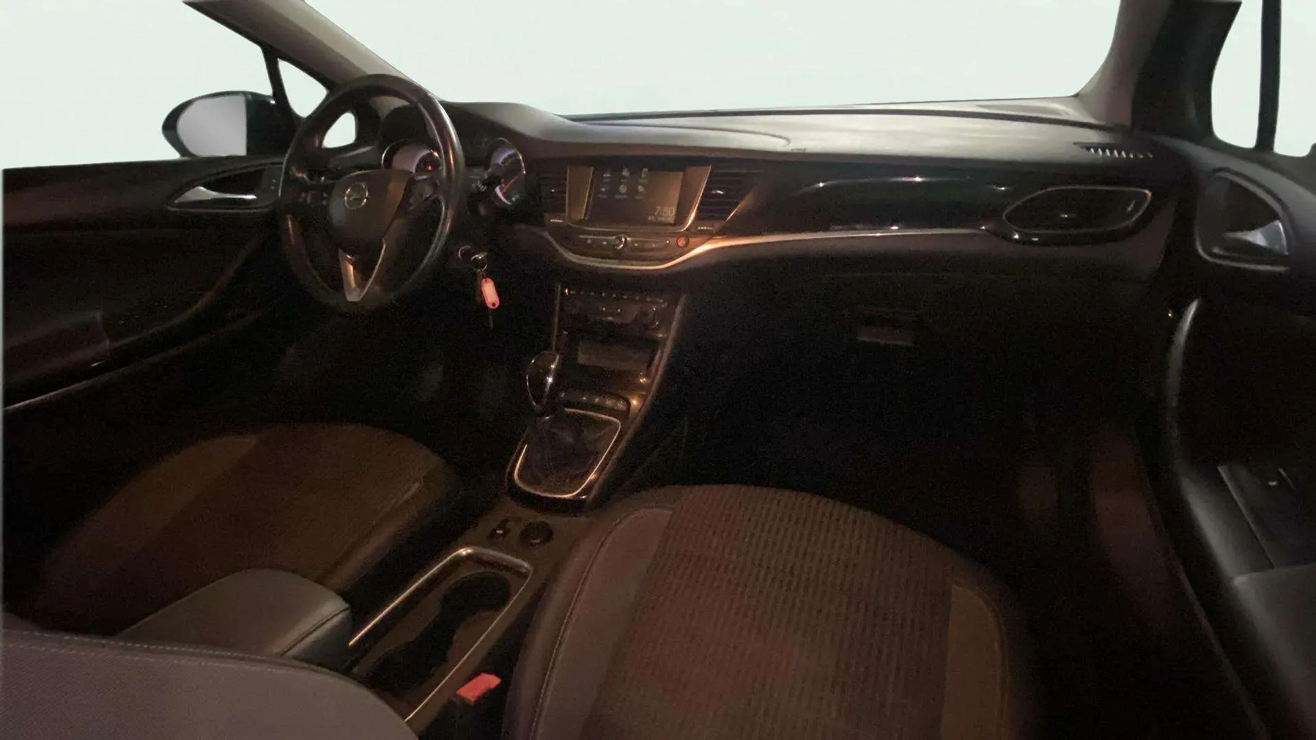 Opel Astra 1.2T SHT Design Tech - foto 48