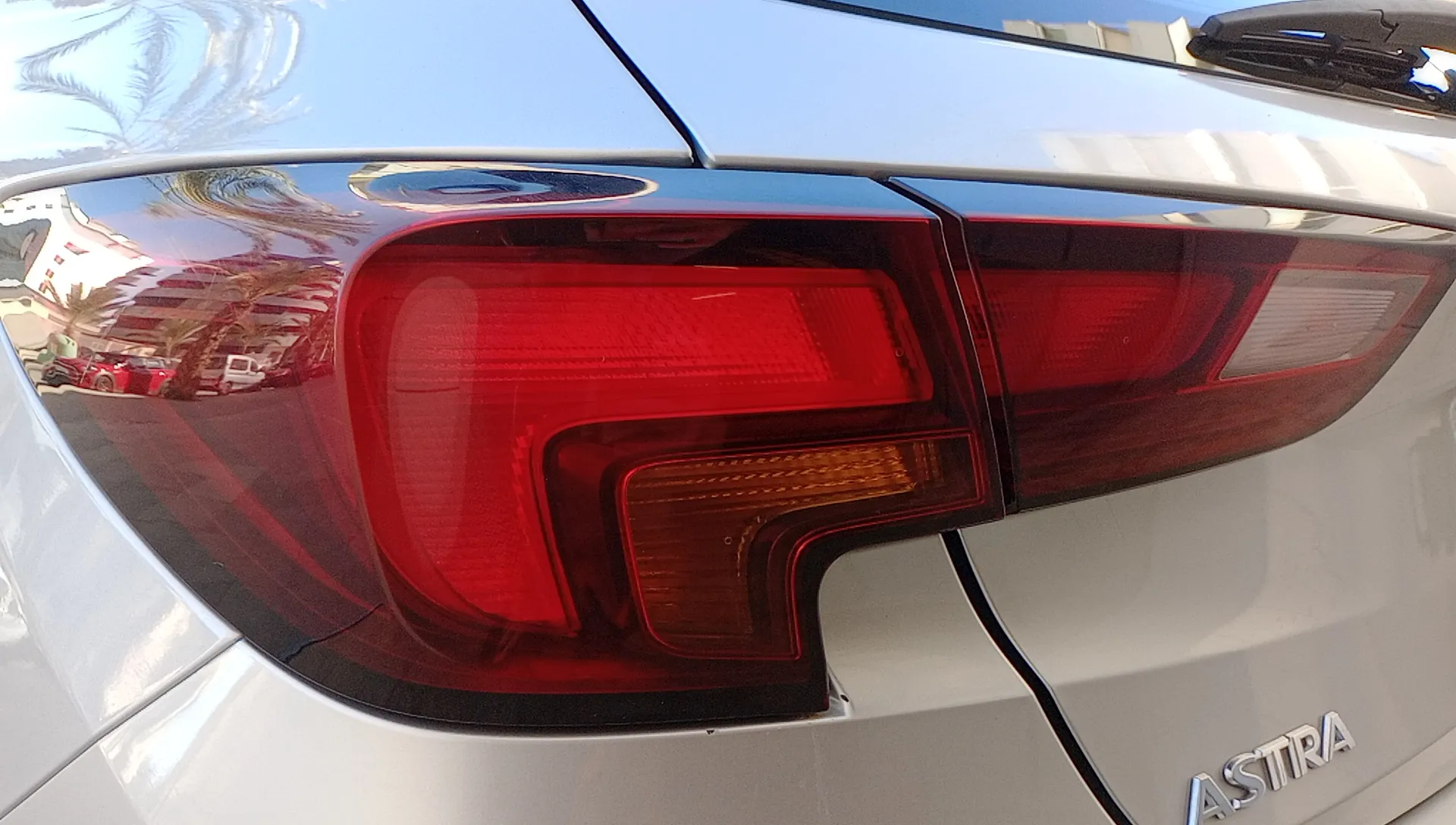 Opel Astra 1.2T SHT Design Tech - foto 25
