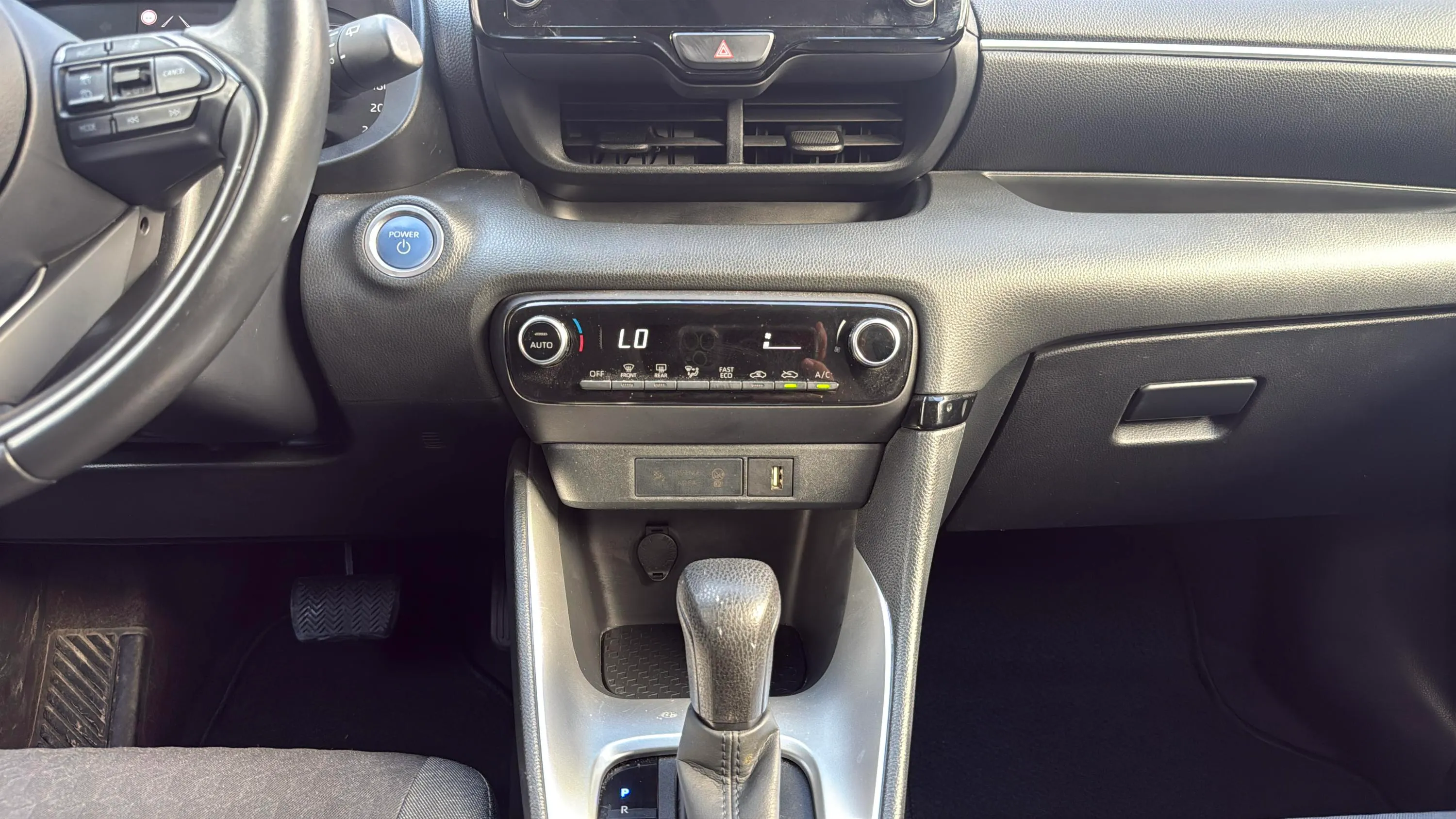Toyota Yaris 1.5 120H Active Plus - foto 19