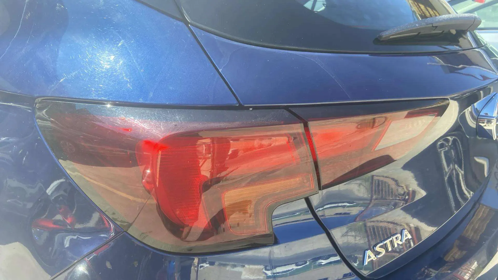 Opel Astra 1.2T SHT Design Tech - foto 11