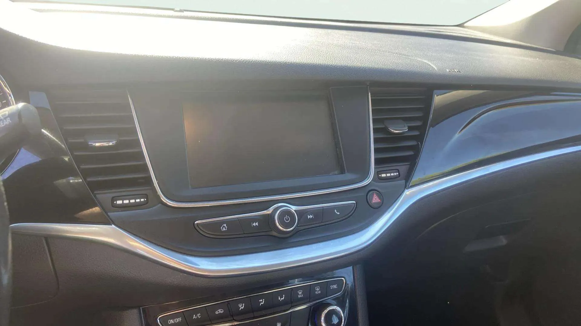 Opel Astra 1.2T SHT Design Tech - foto 20