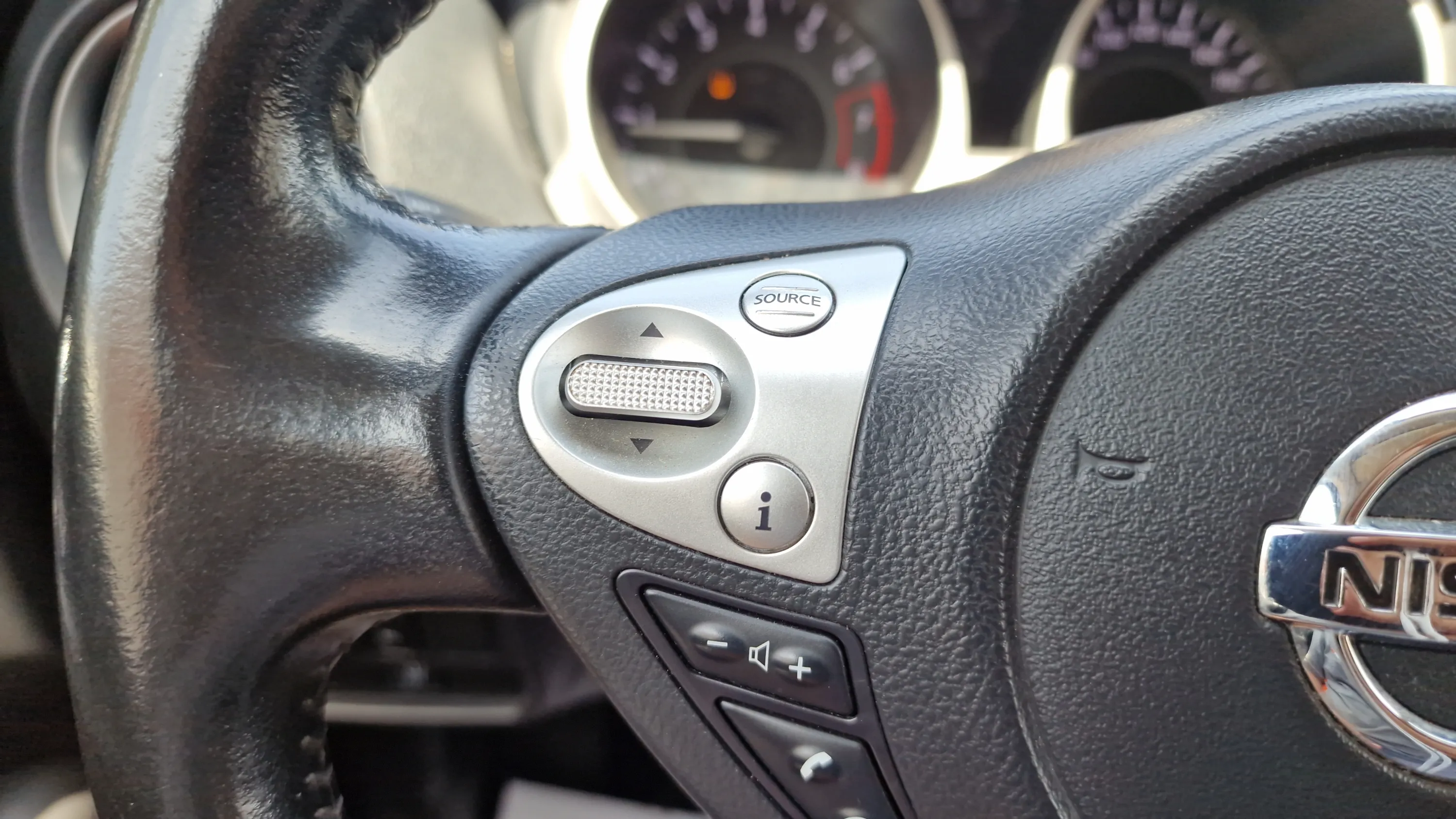 Nissan Juke G E6D-Temp Acenta - foto 17