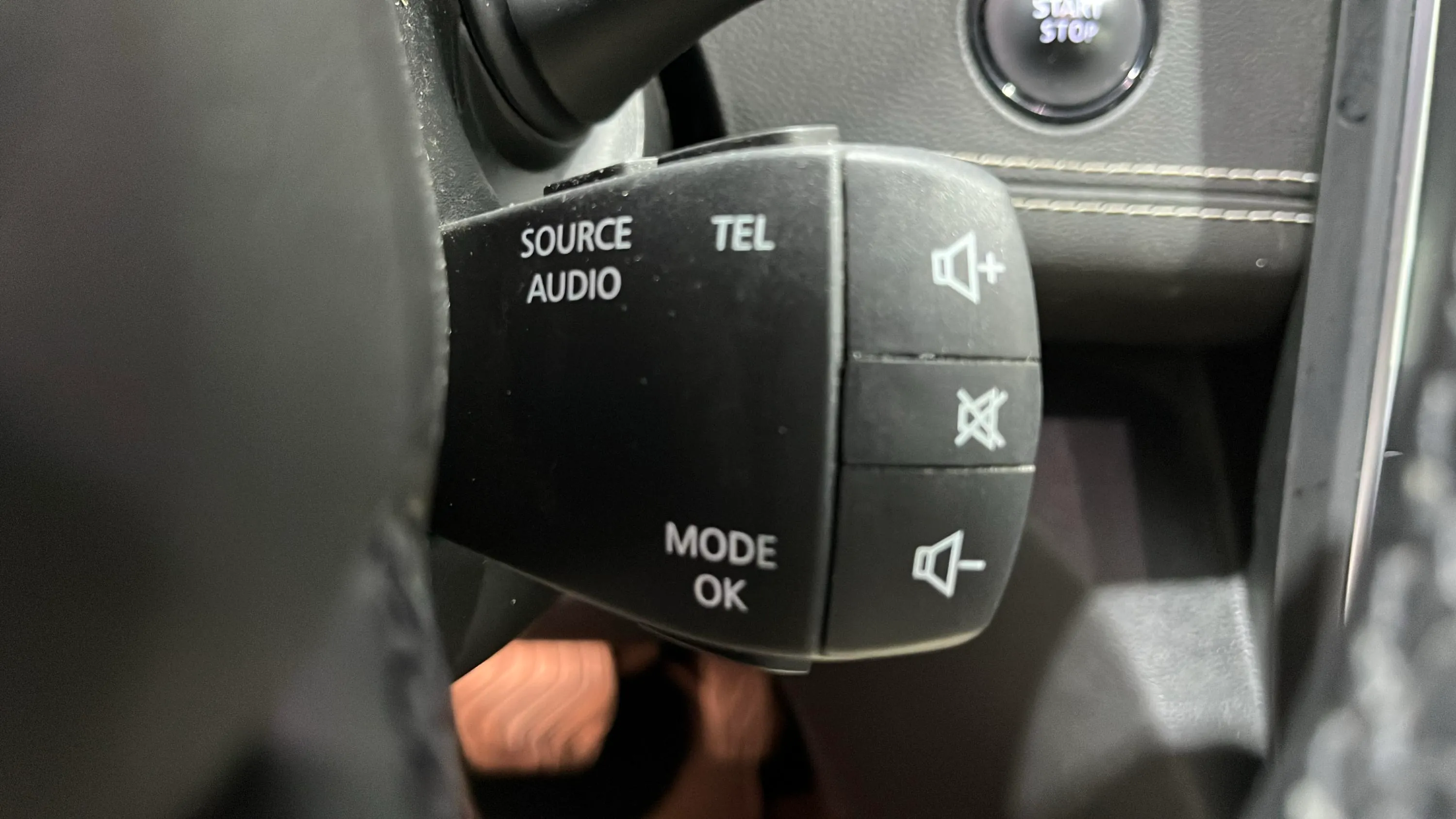 Renault Scénic Zen GPF TCe EDC 18 - foto 18