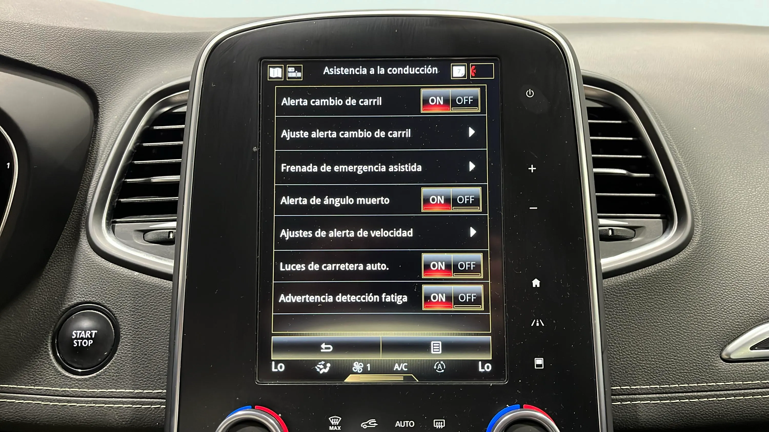 Renault Scénic Zen GPF TCe EDC 18 - foto 25