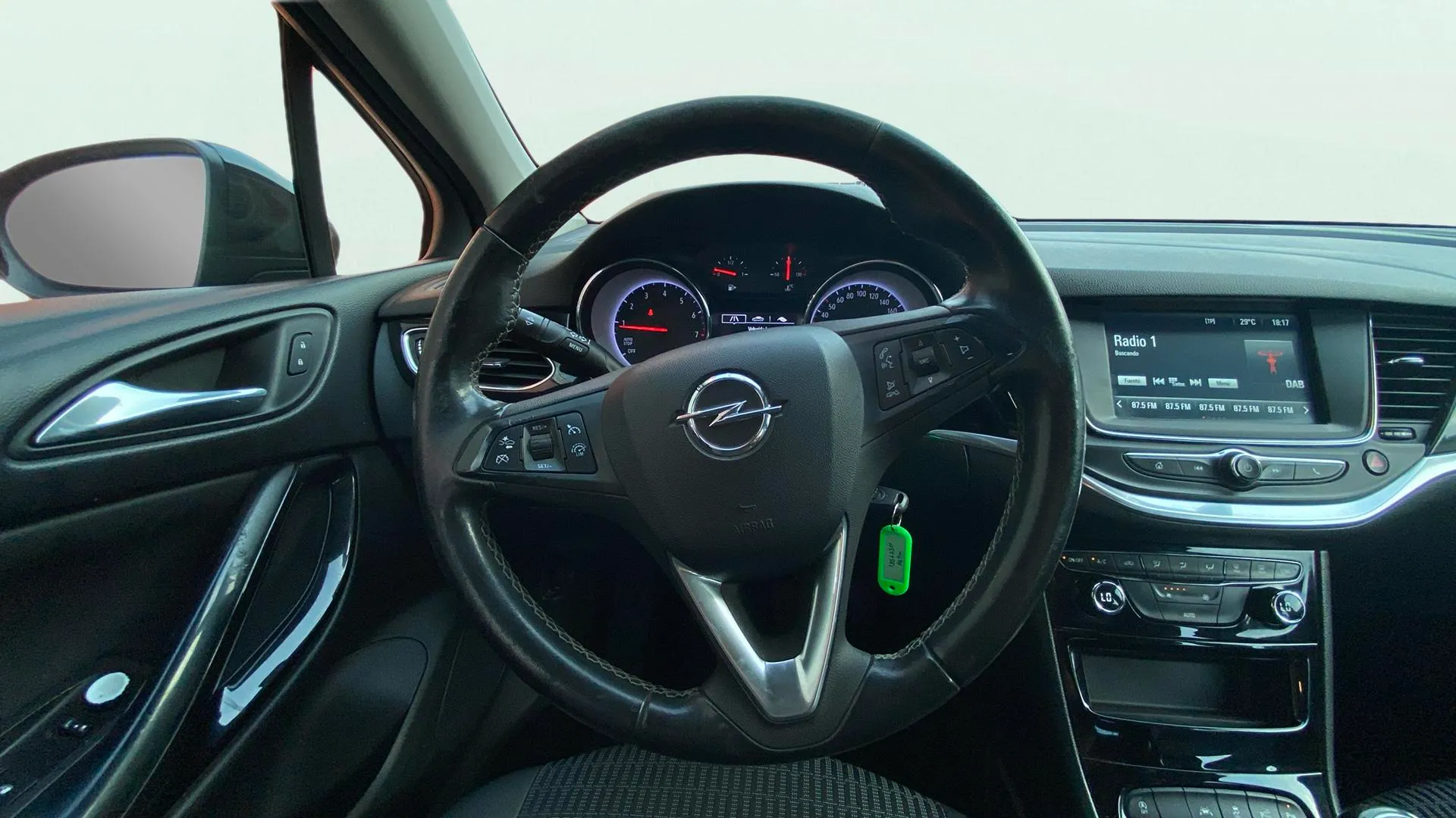 Opel Astra 1.2T SHT Design Tech - foto 11