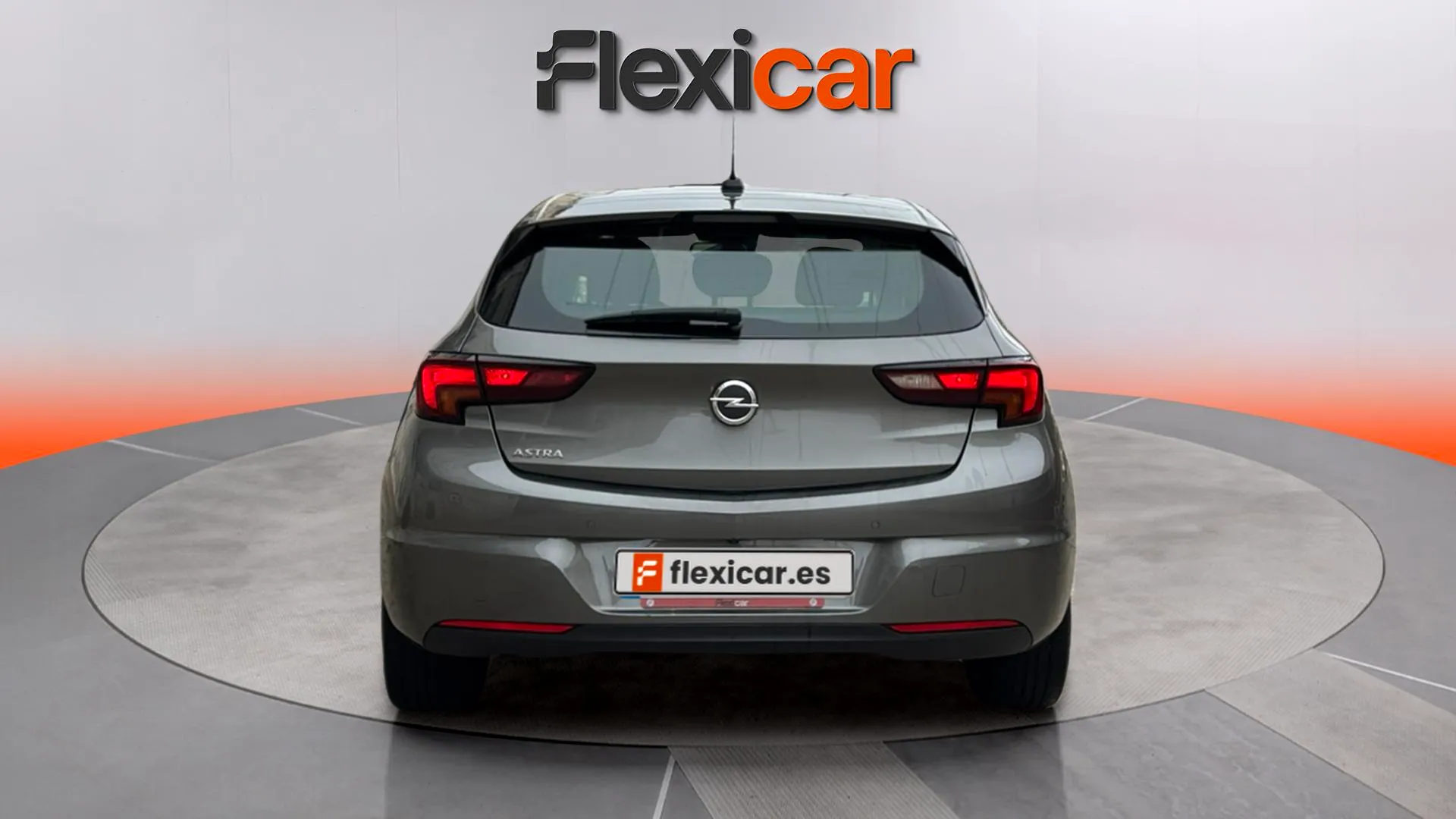 Opel Astra 1.2T SHT Business Elegance - foto 8