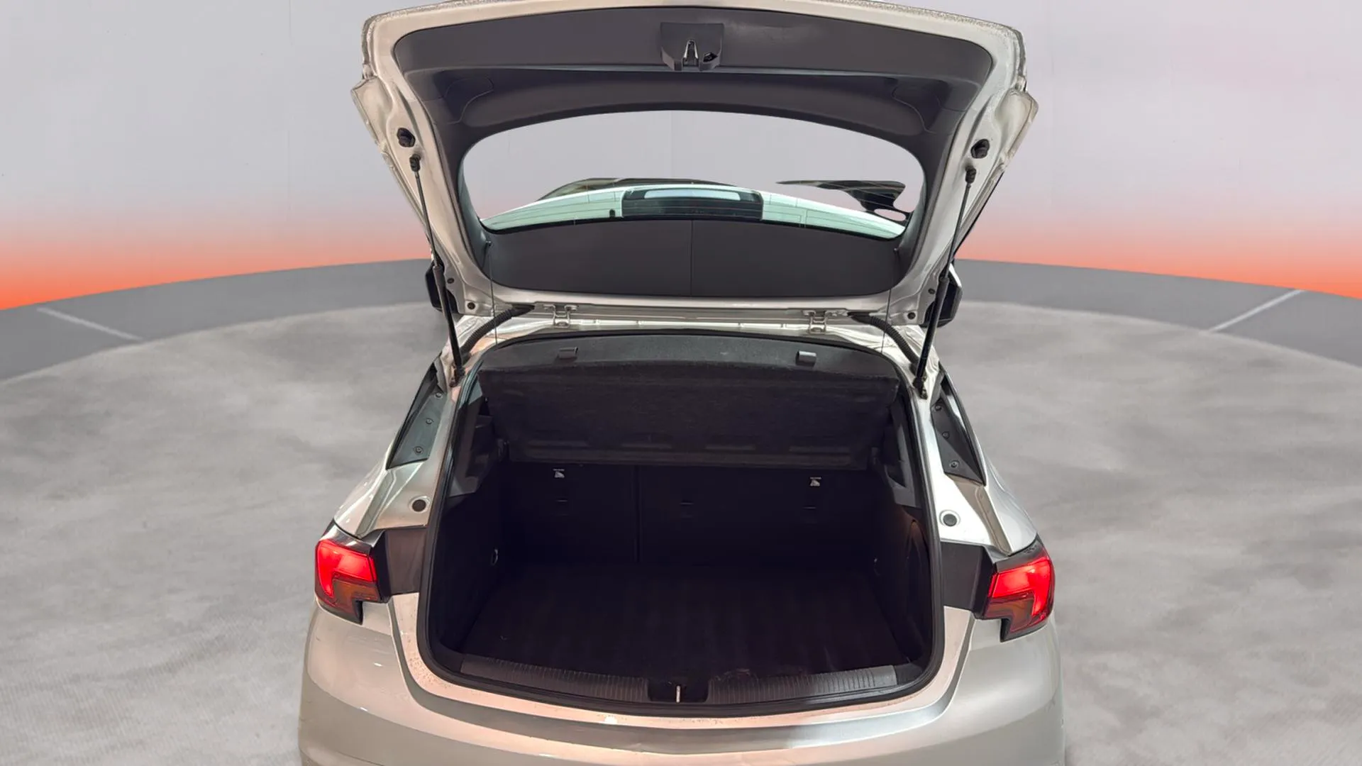Opel Astra 1.2T SHT Business Elegan ST - foto 13
