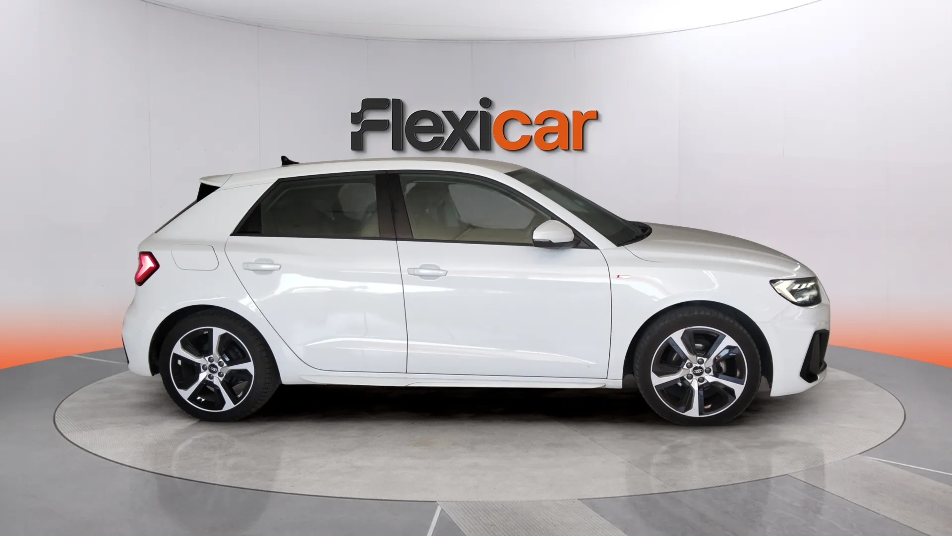 Audi A1 Sportback Adrenalin 25 TFSI - foto 3