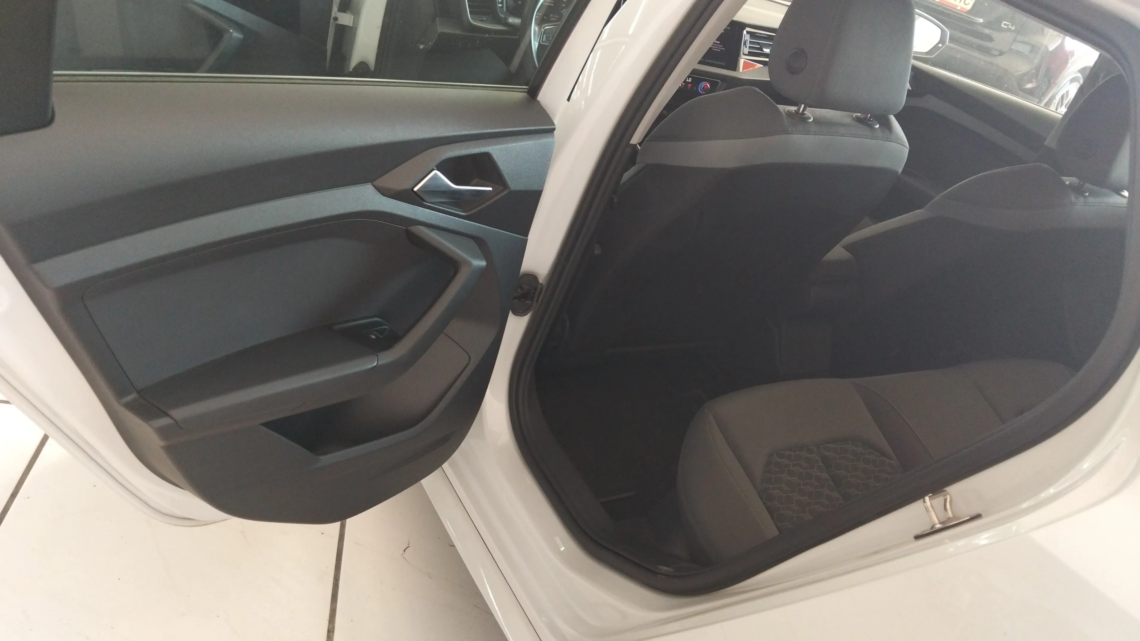 Audi A1 Sportback Adrenalin 25 TFSI - foto 10