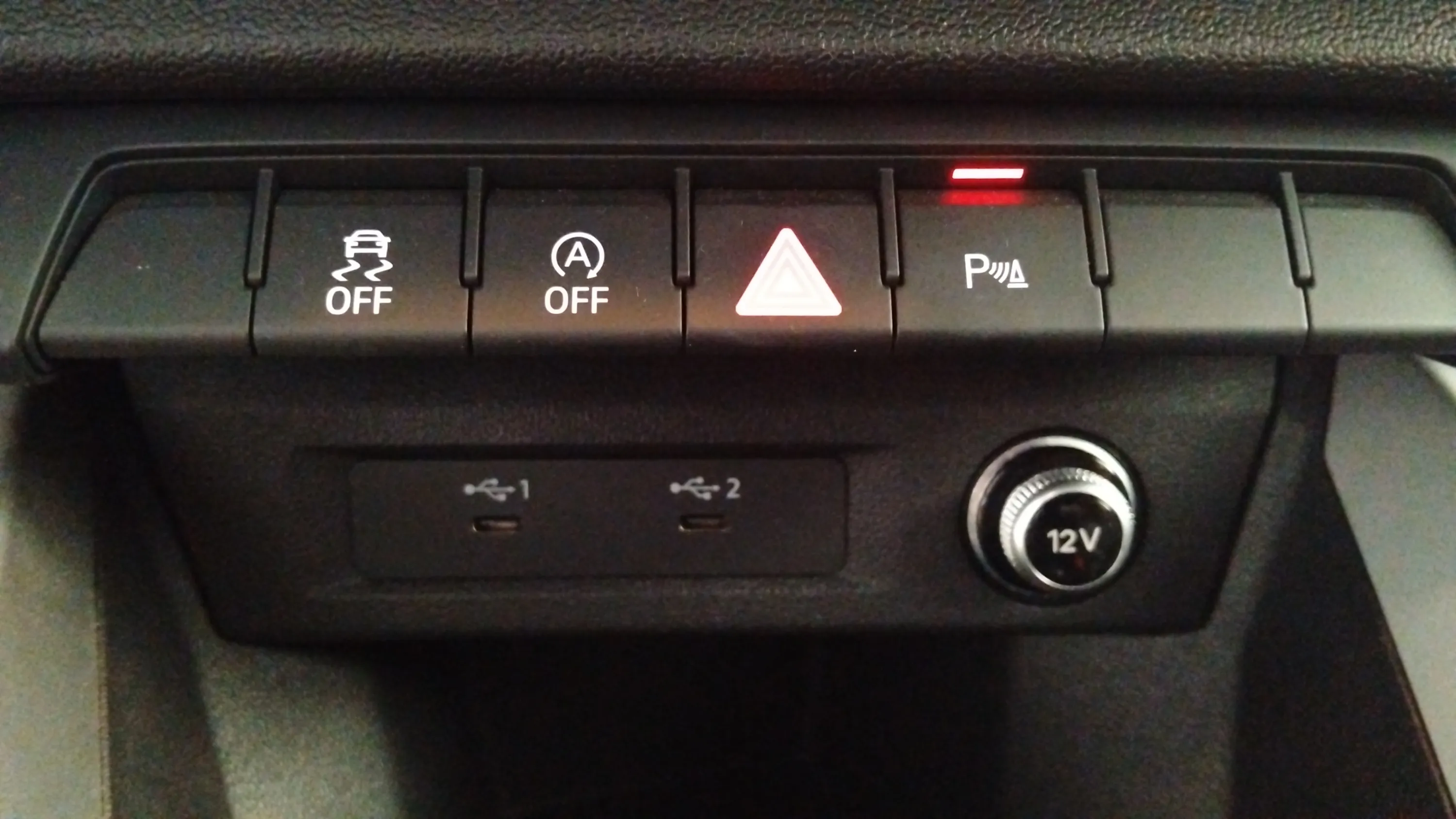 Audi A1 Sportback Adrenalin 25 TFSI - foto 21