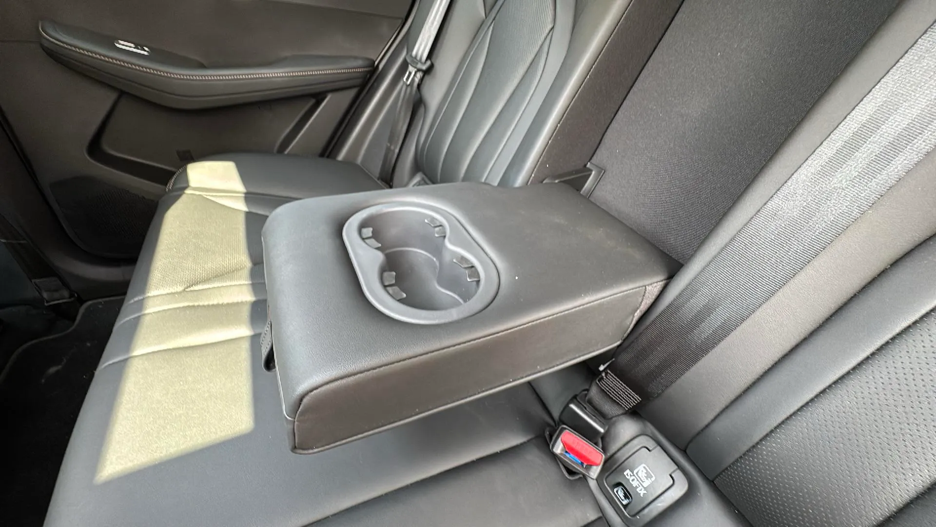 Omoda 5 1.6 T-GDi DCT Premium - foto 40
