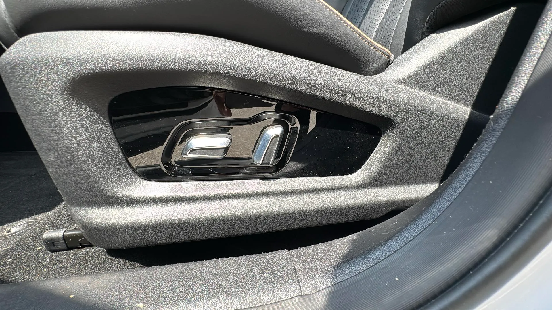 Omoda 5 1.6 T-GDi DCT Premium - foto 18