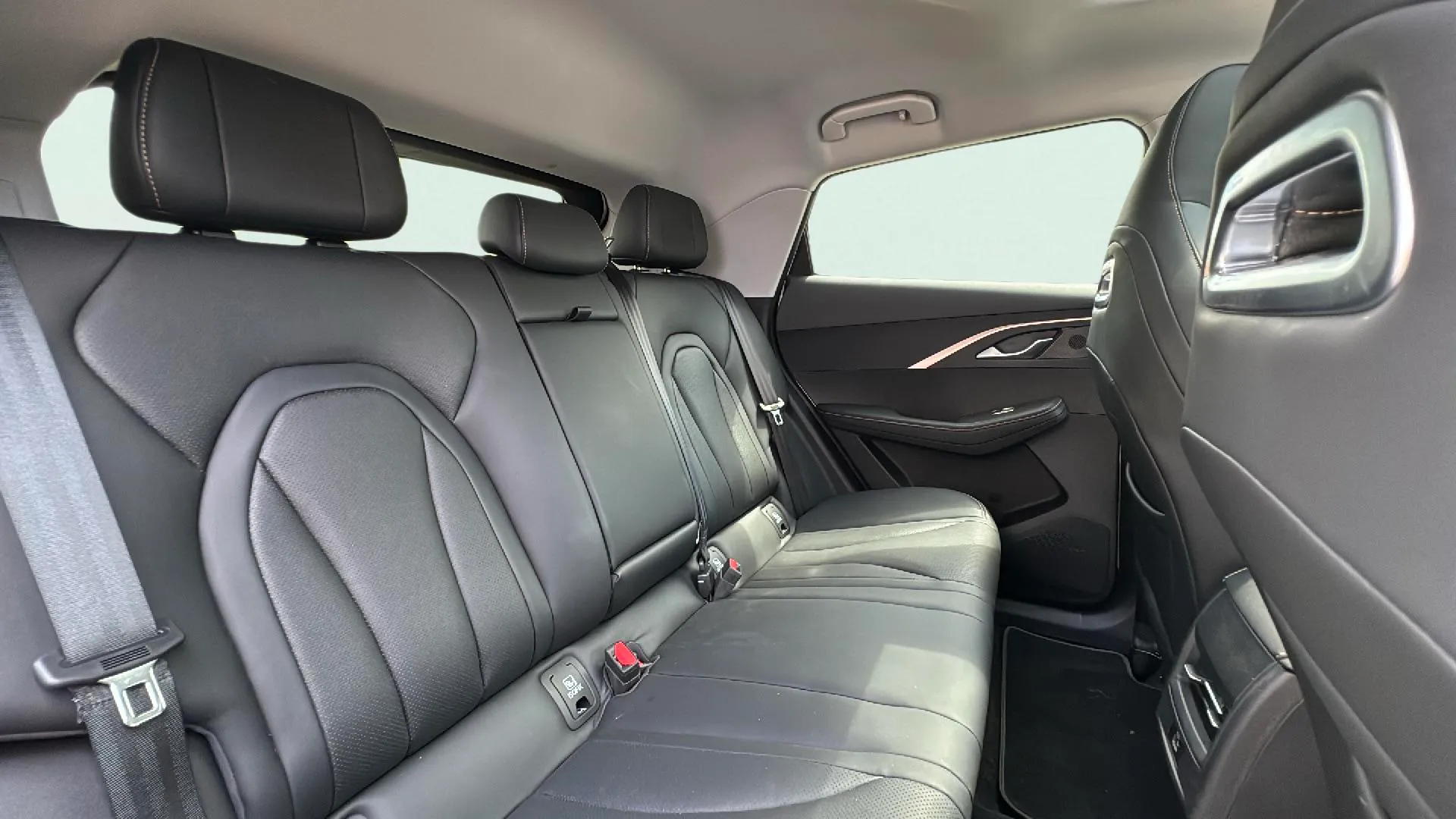 Omoda 5 1.6 T-GDi DCT Premium - foto 15