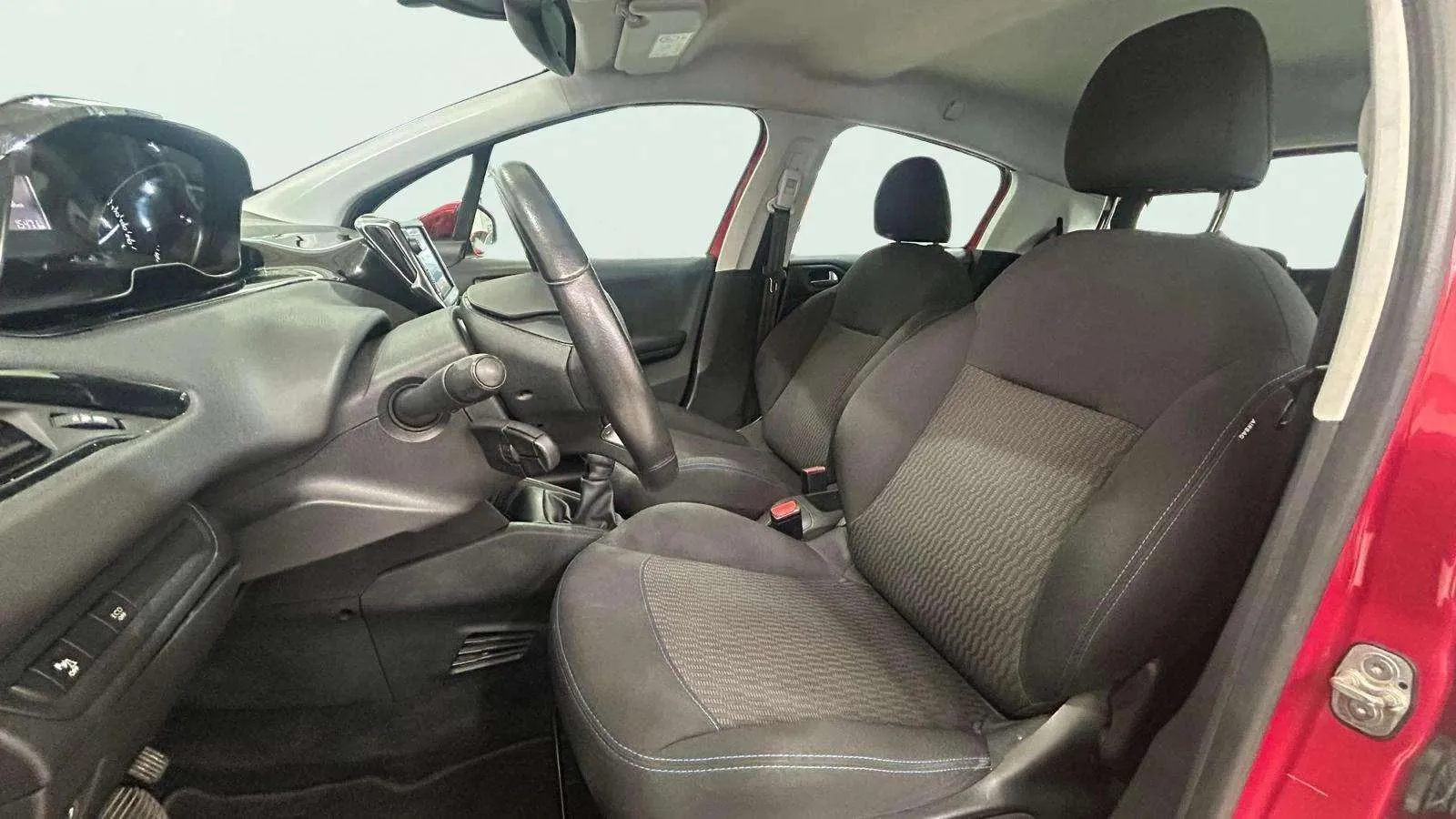 Peugeot 208 Active PureTech - foto 12