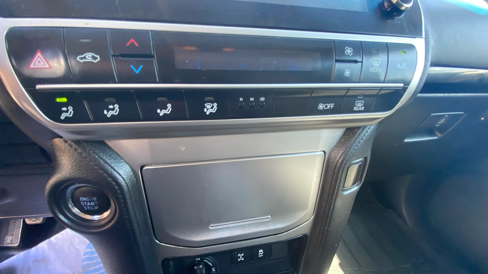 Toyota Land Cruiser 2.8 D-4D GX - foto 25